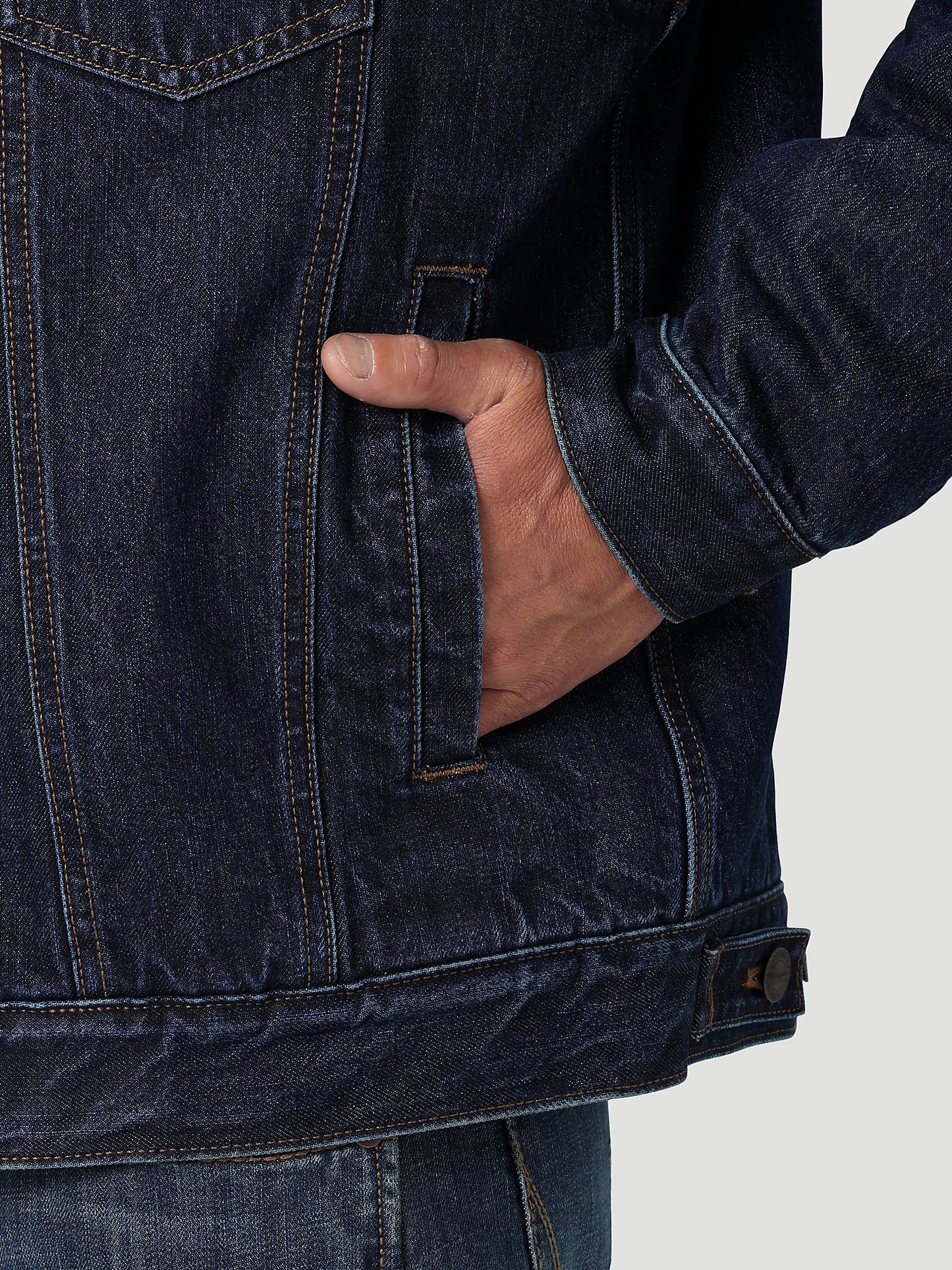 Men's Wrangler® Retro® Denim Jacket Unlined in Bella Vista