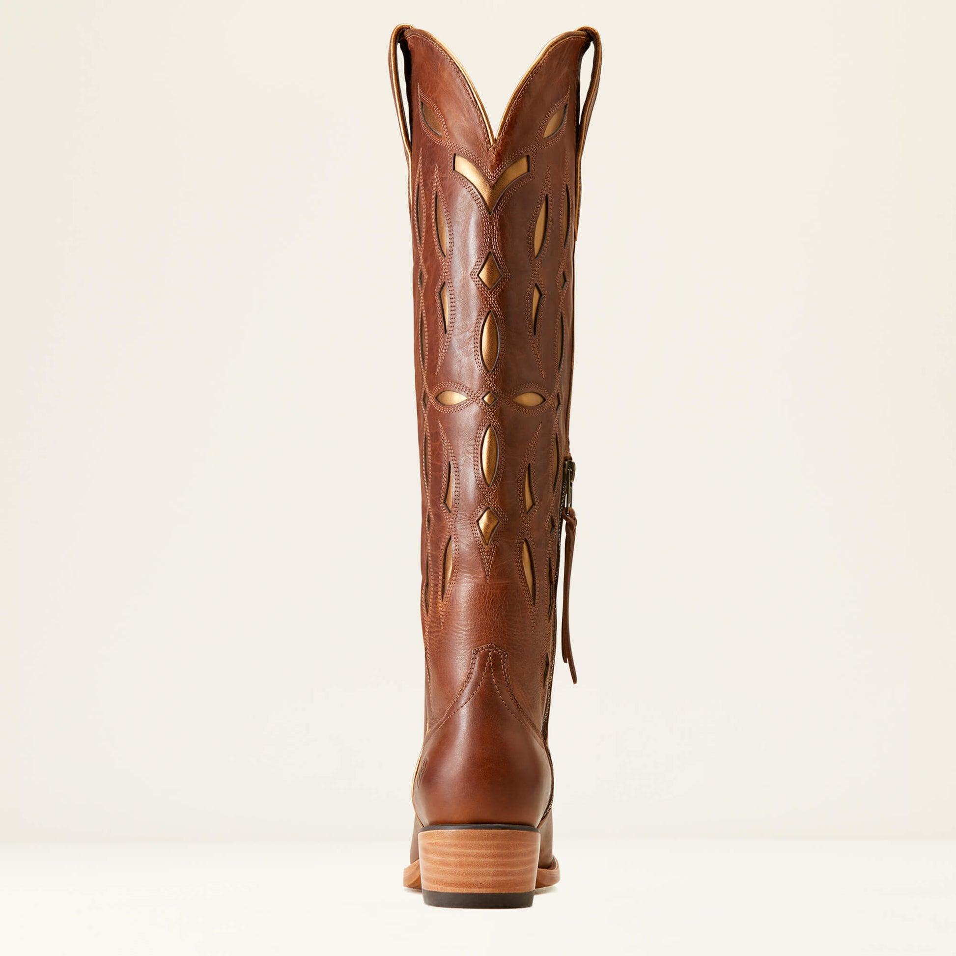 CHIC BROWN