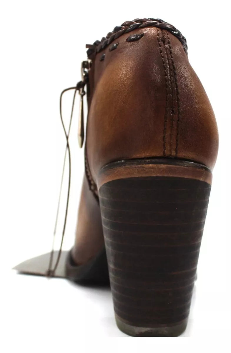 Cuadra Ladies Nut Laser Woven Round Toe Ankle Boot