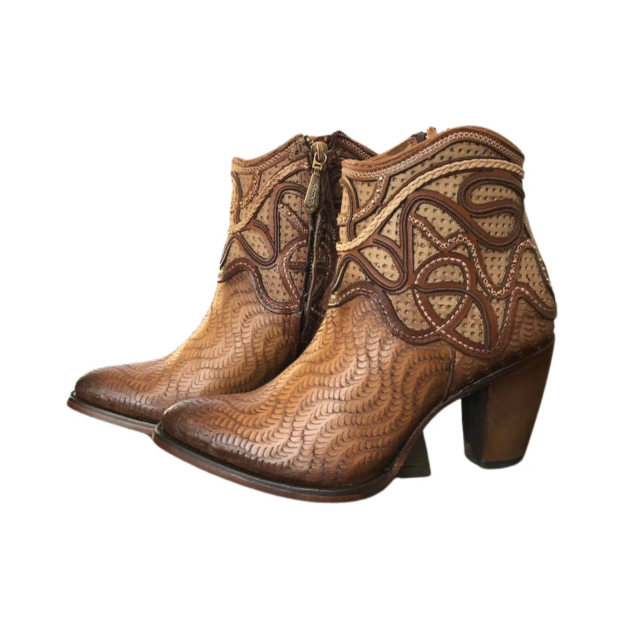 Cuadra Ladies Honey Laser Embroidery Round Toe Ankle Boots