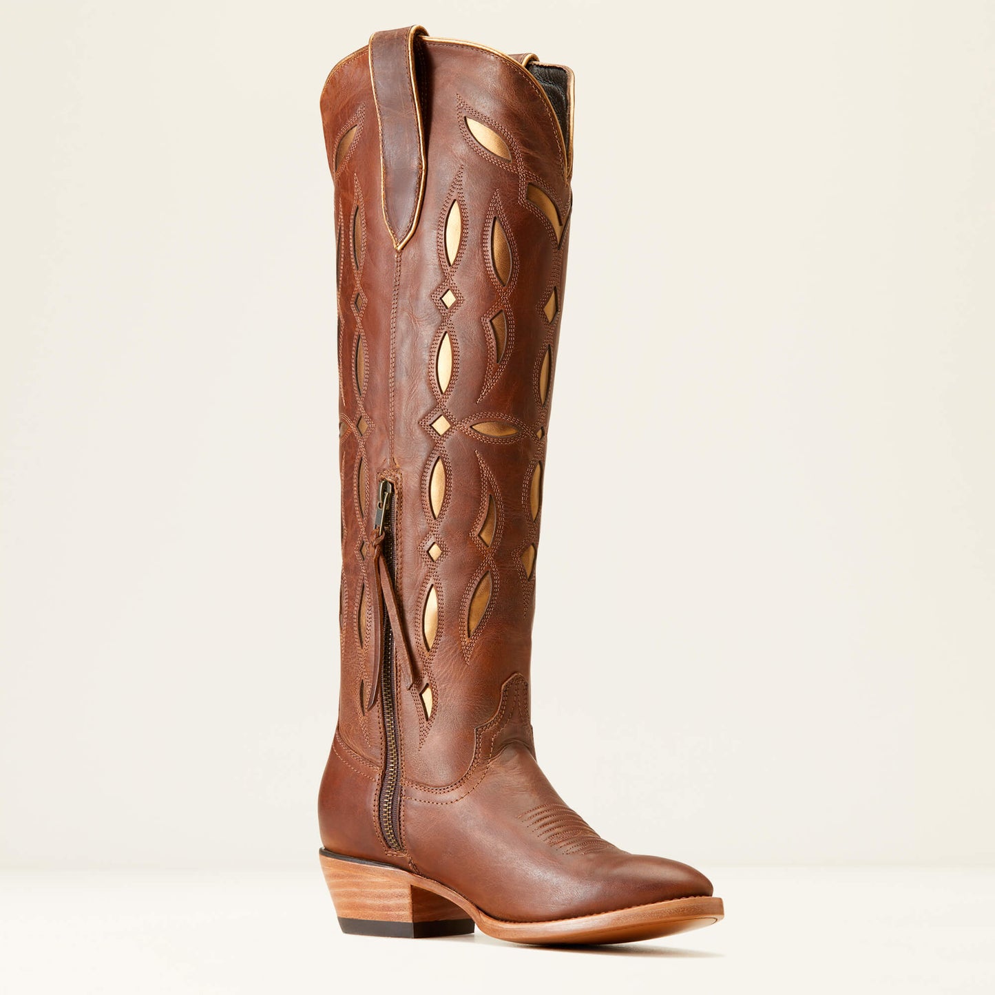 CHIC BROWN