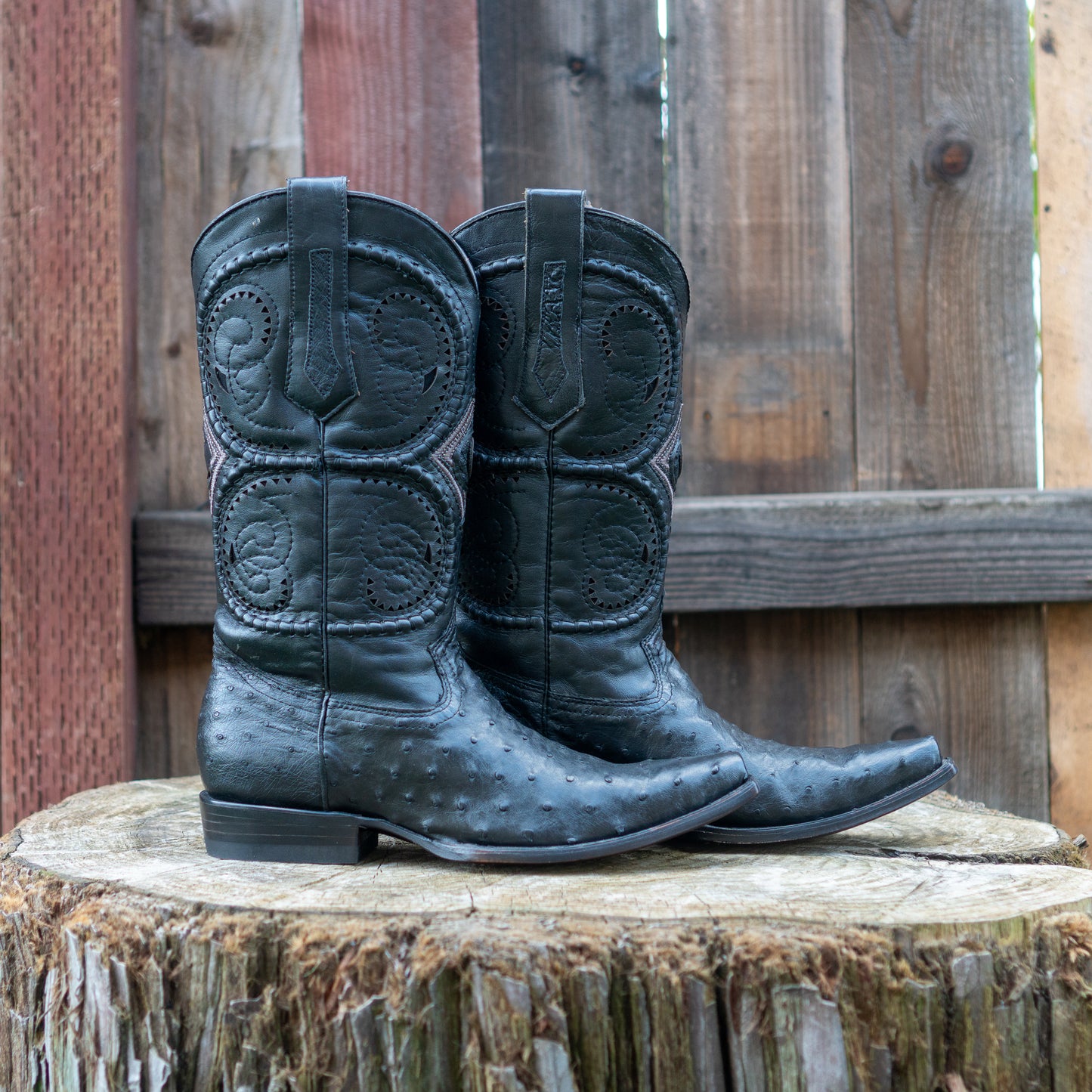 Cuadra Men's Ostrich Cowboy Boots in Black