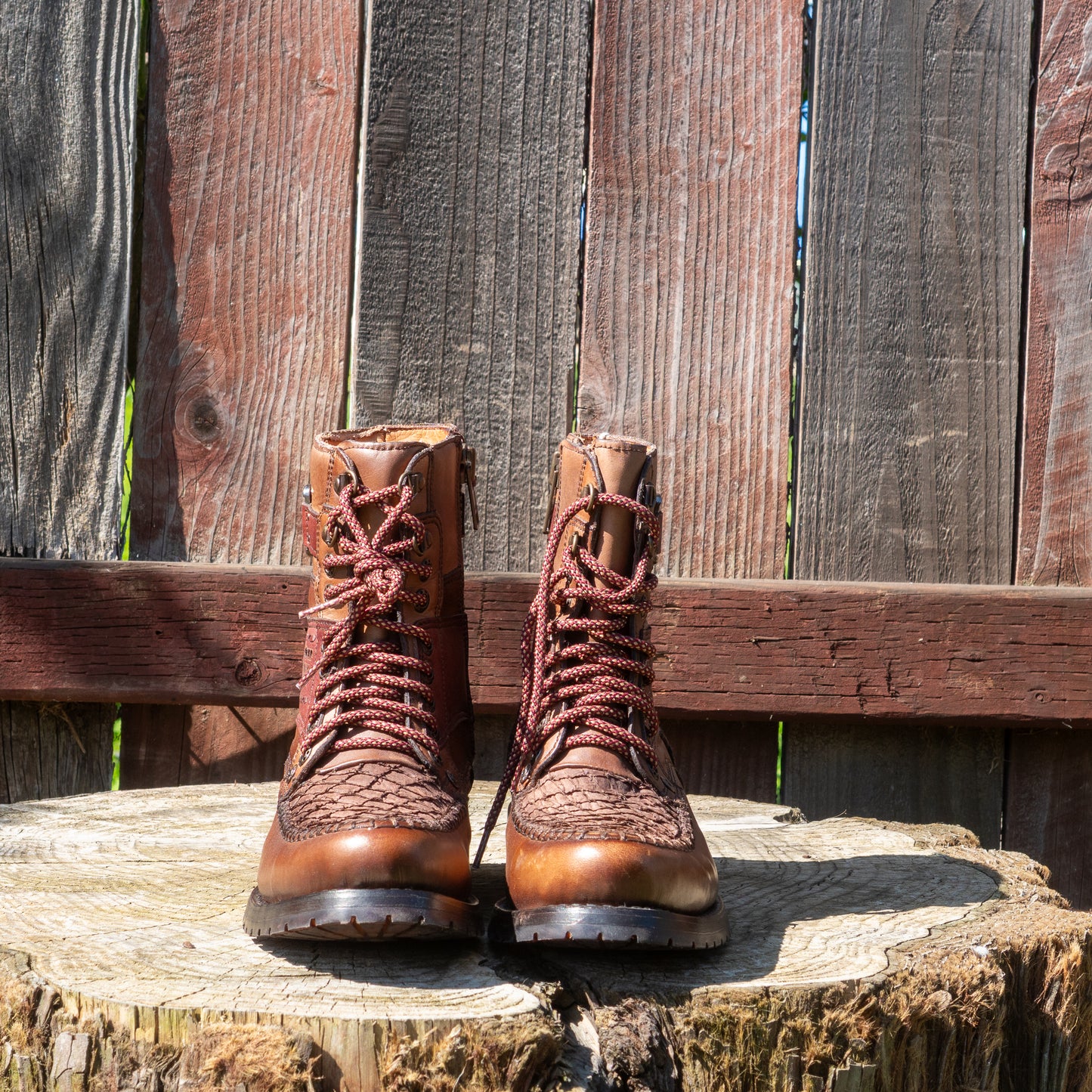Cuadra Men's Brown Fish Round Toe Boots