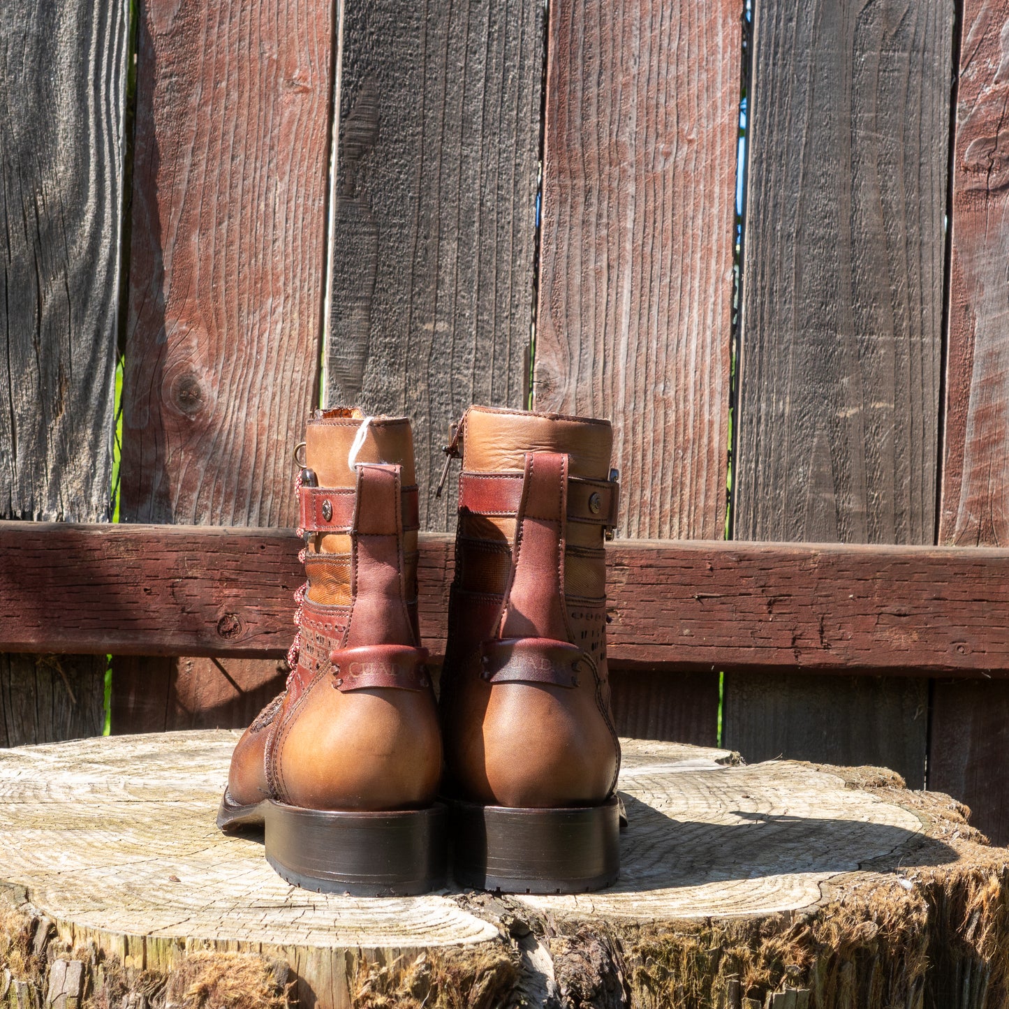 Cuadra Men's Brown Fish Round Toe Boots