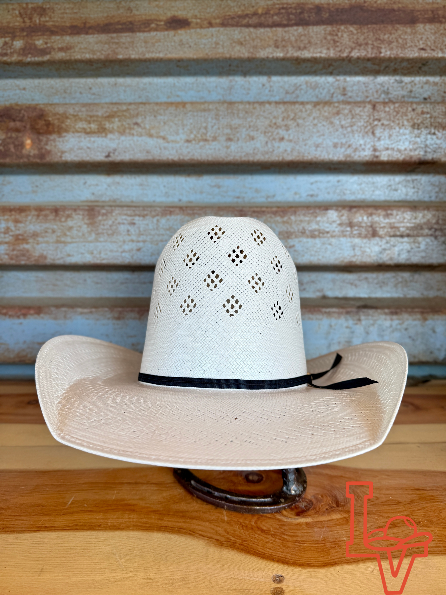 Los Vaqueros Straw Hat Tall Crown Diamond Conley White