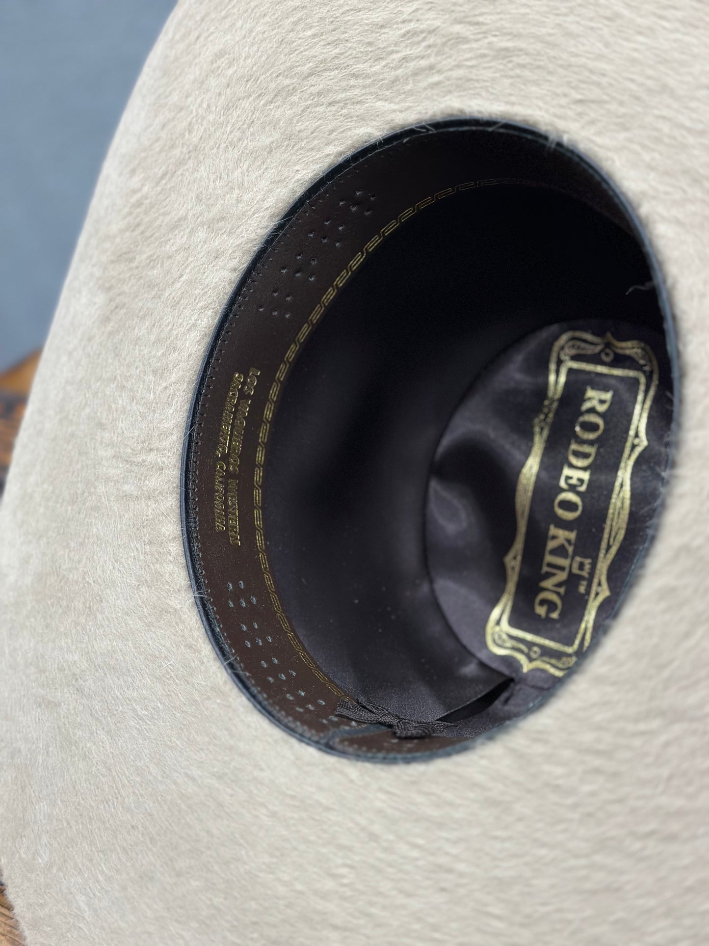 Rodeo King 10X Grizzly Felt Hat Regular Crown Silver Belly