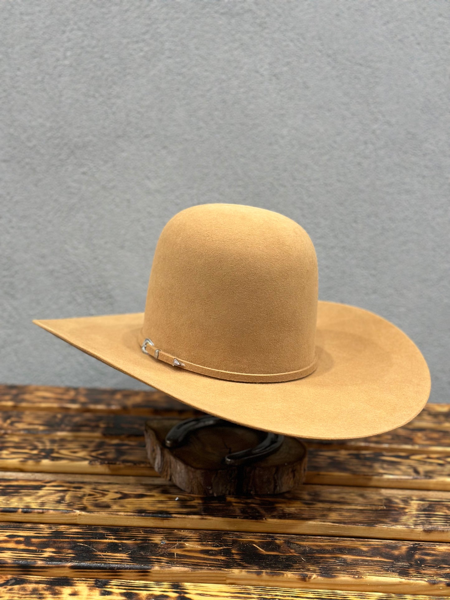 Rodeo King 7X Beaver Felt Hat Regular Crown Camel