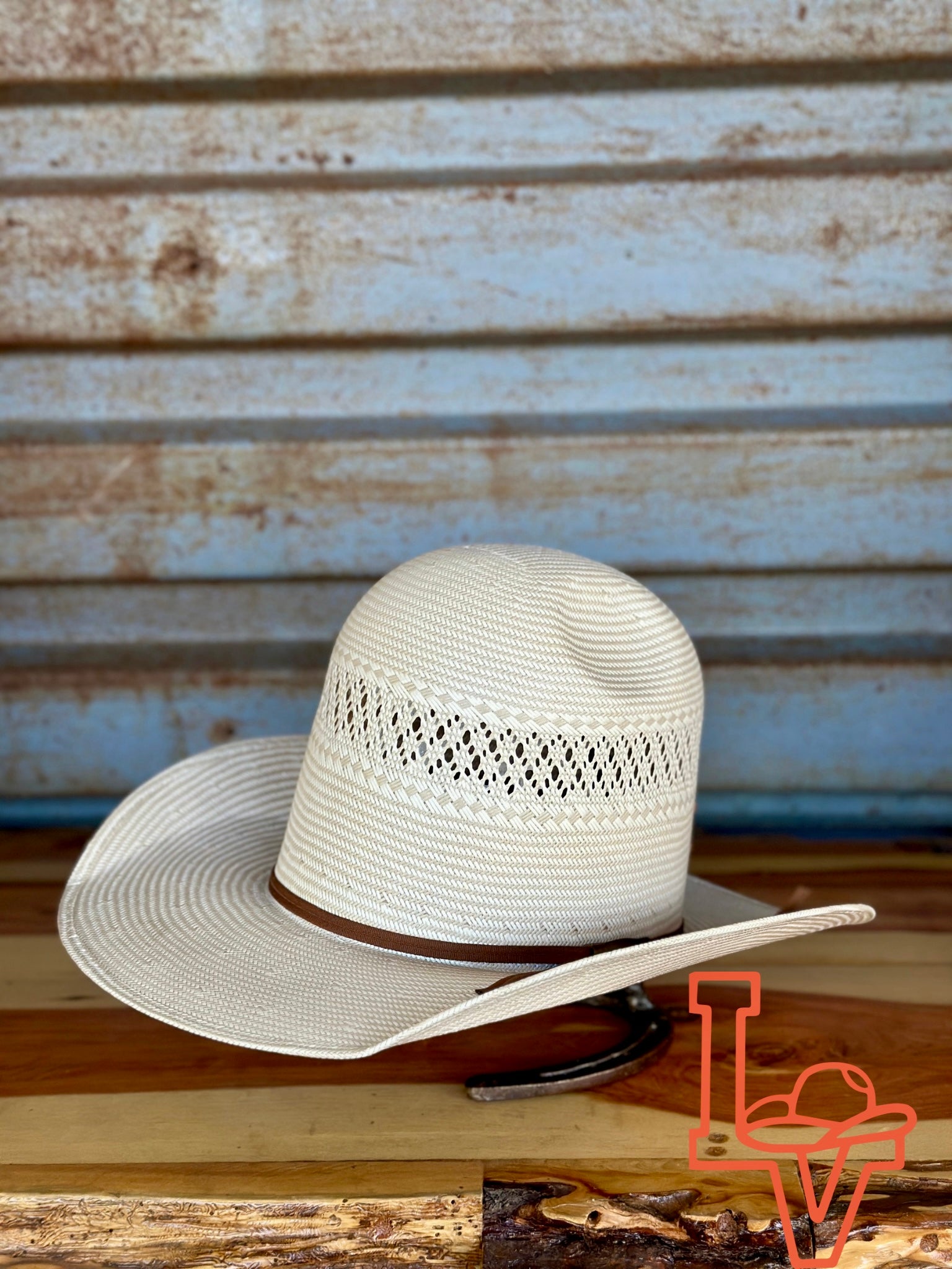 Laredo Straw Hat Tall Crown Charol Tan White “31/2”in Brim