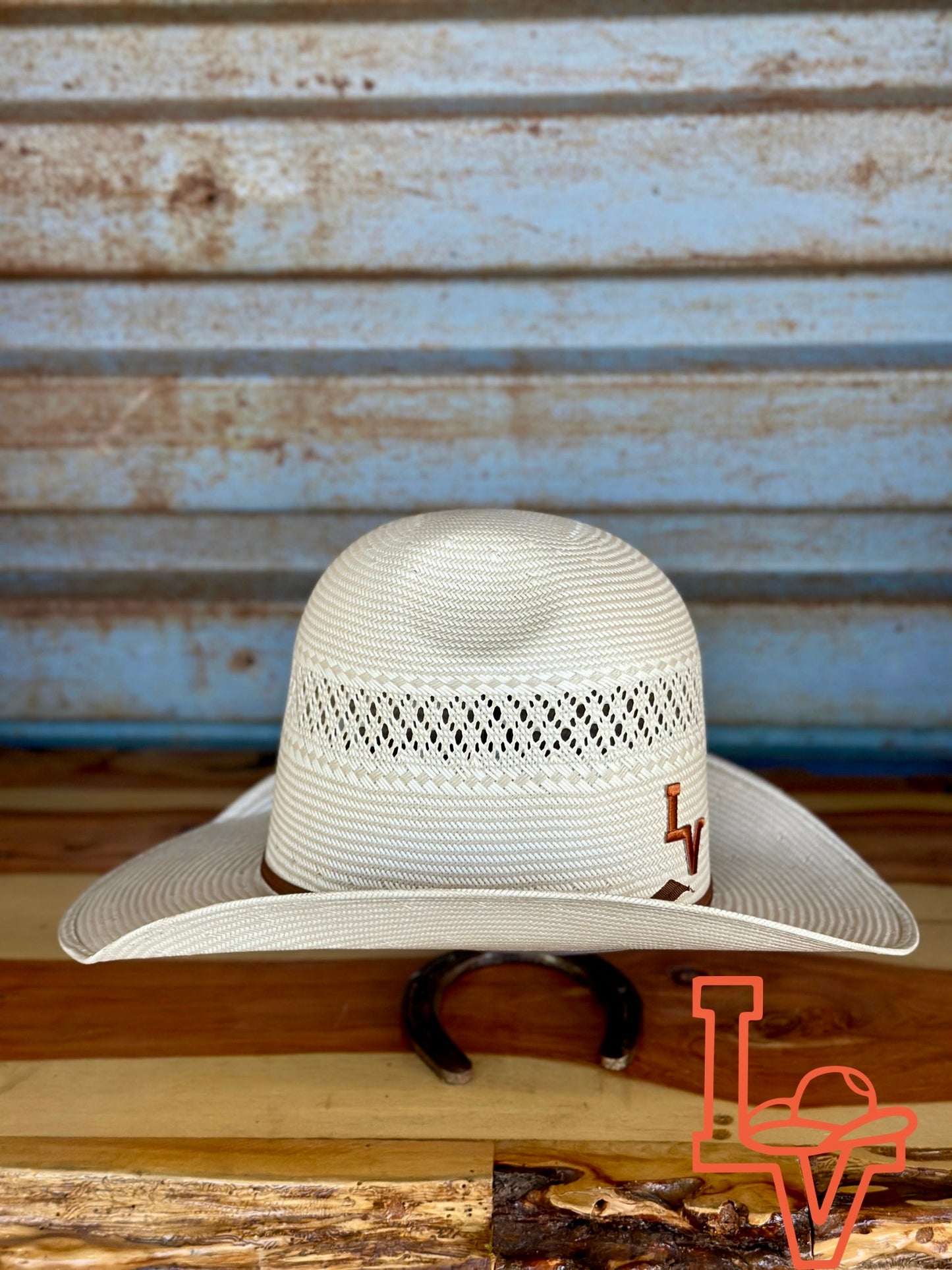 Laredo Straw Hat Tall Crown Charol Tan White “31/2”in Brim