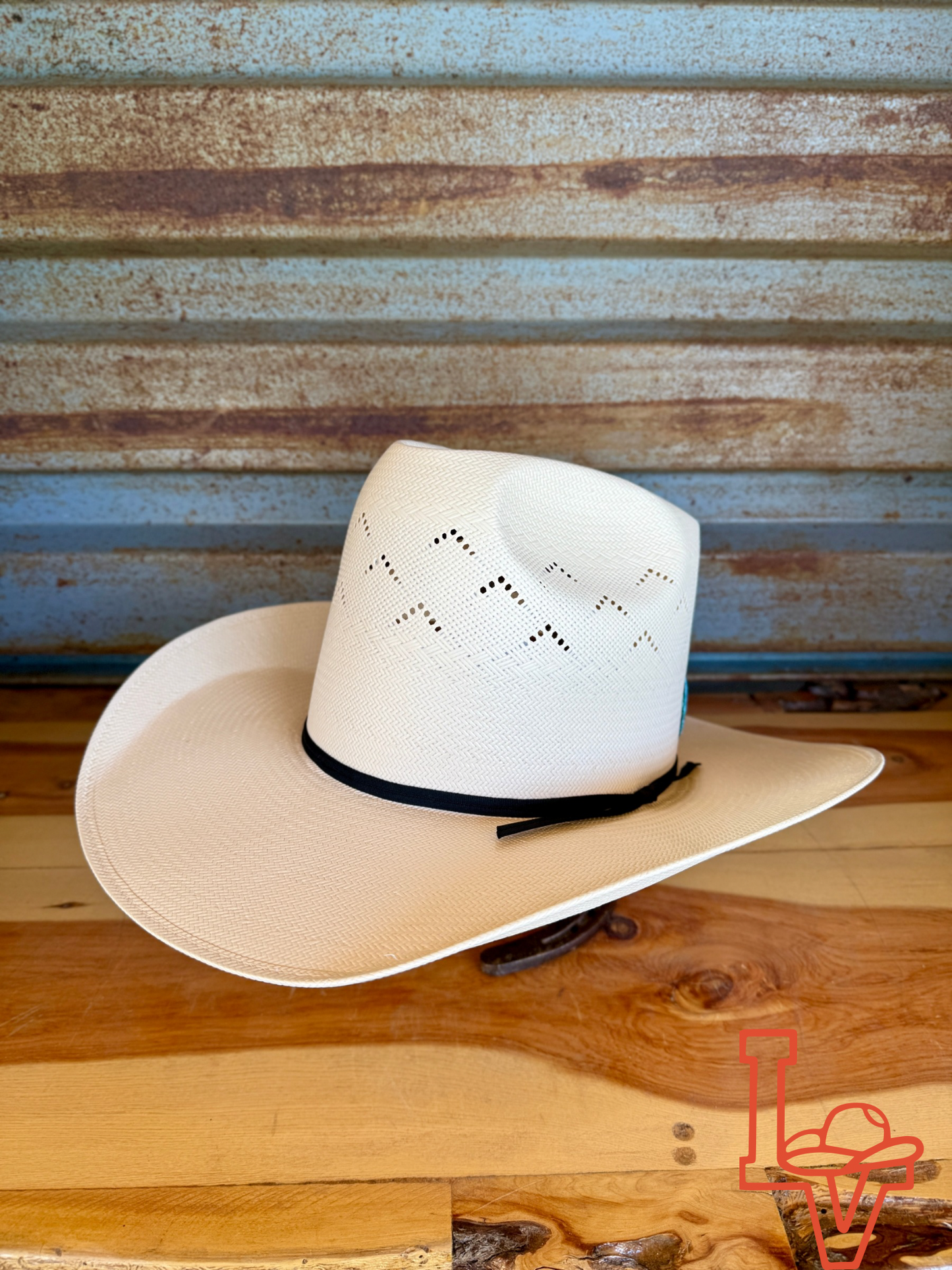 Los Vaqueros Straw Hat Tall Crown Mountains White
