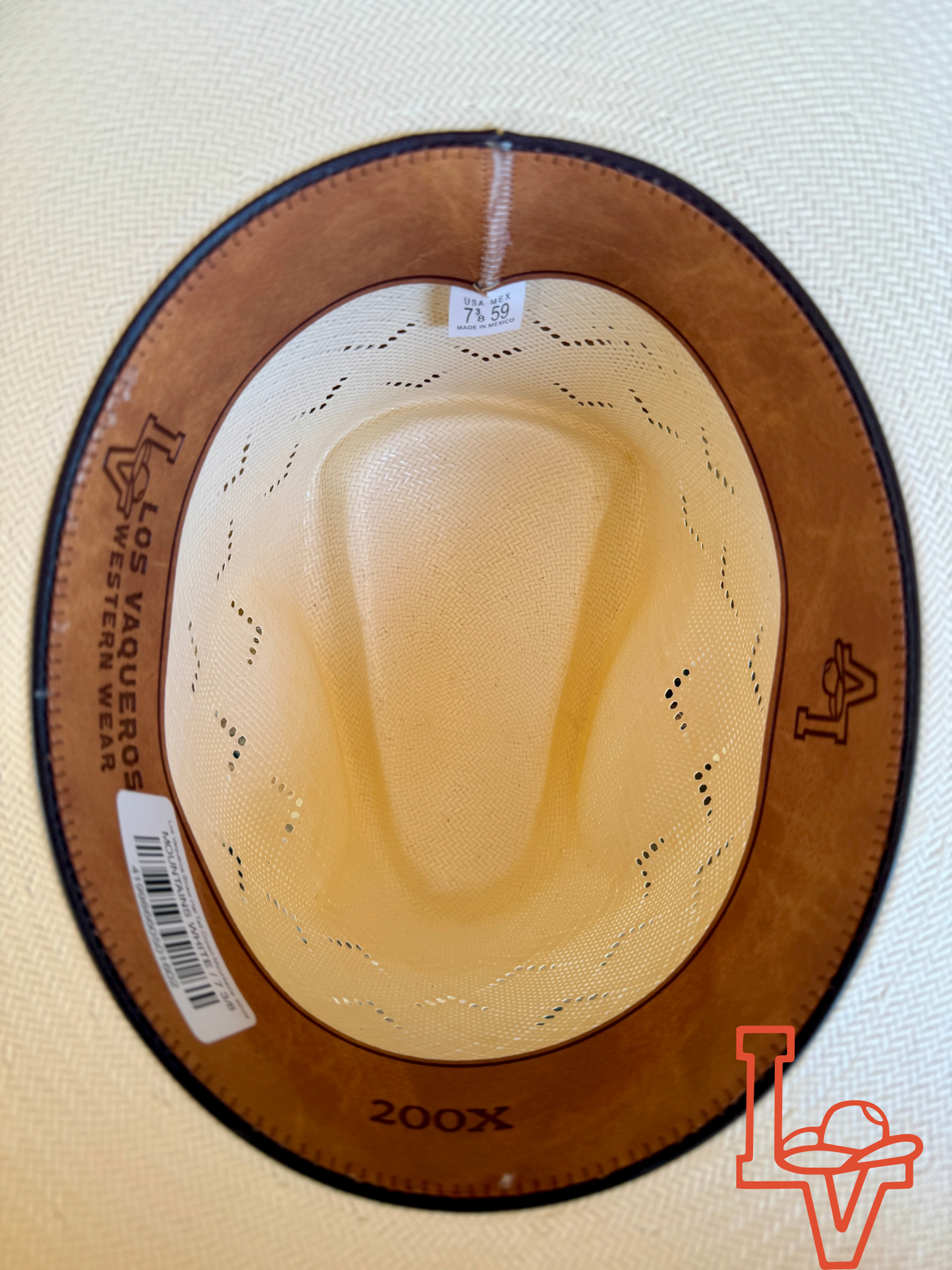 Los Vaqueros Straw Hat Tall Crown Mountains White