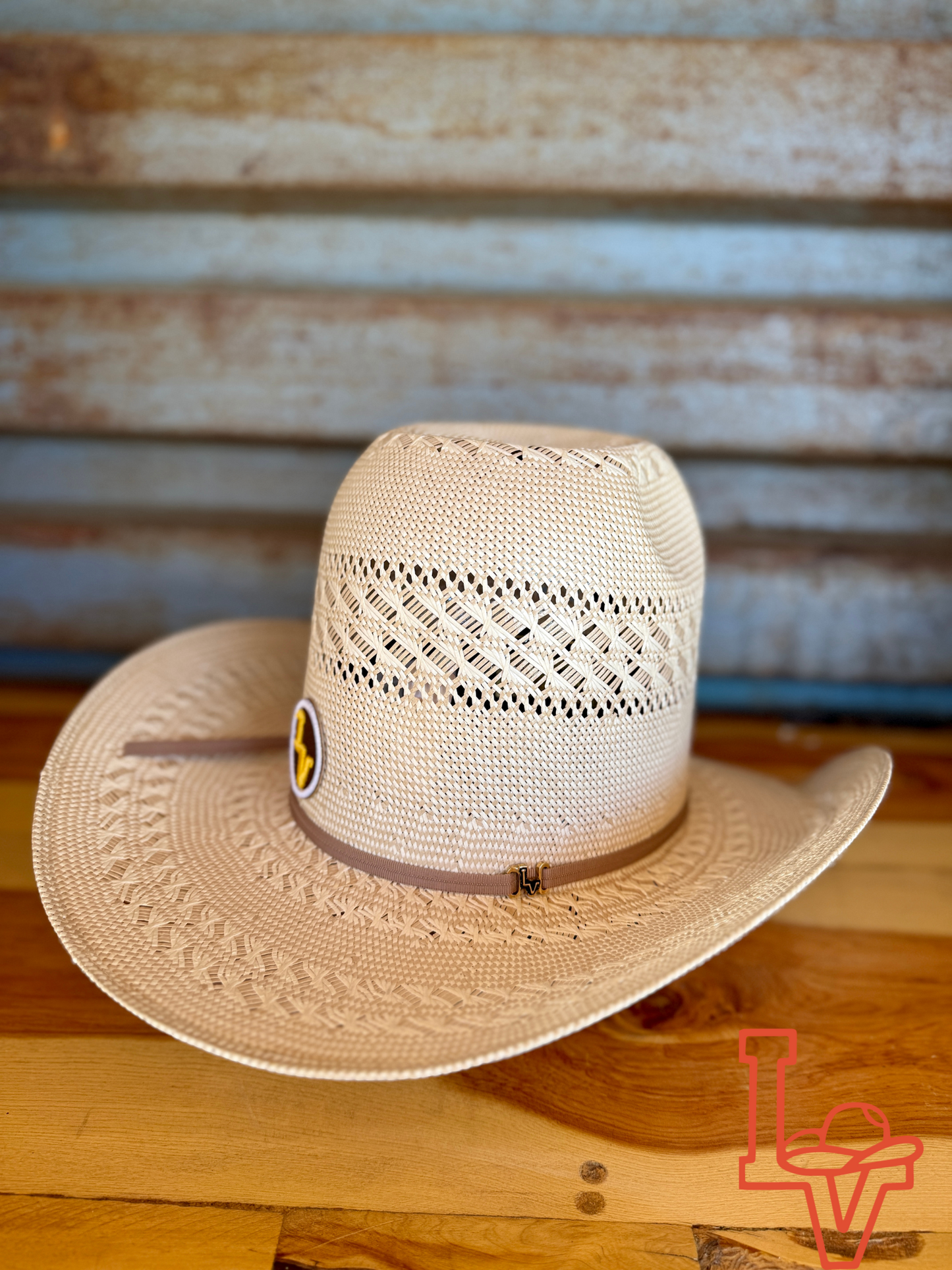 Los Vaqueros Straw Hat Tall Crown Ties Tan White