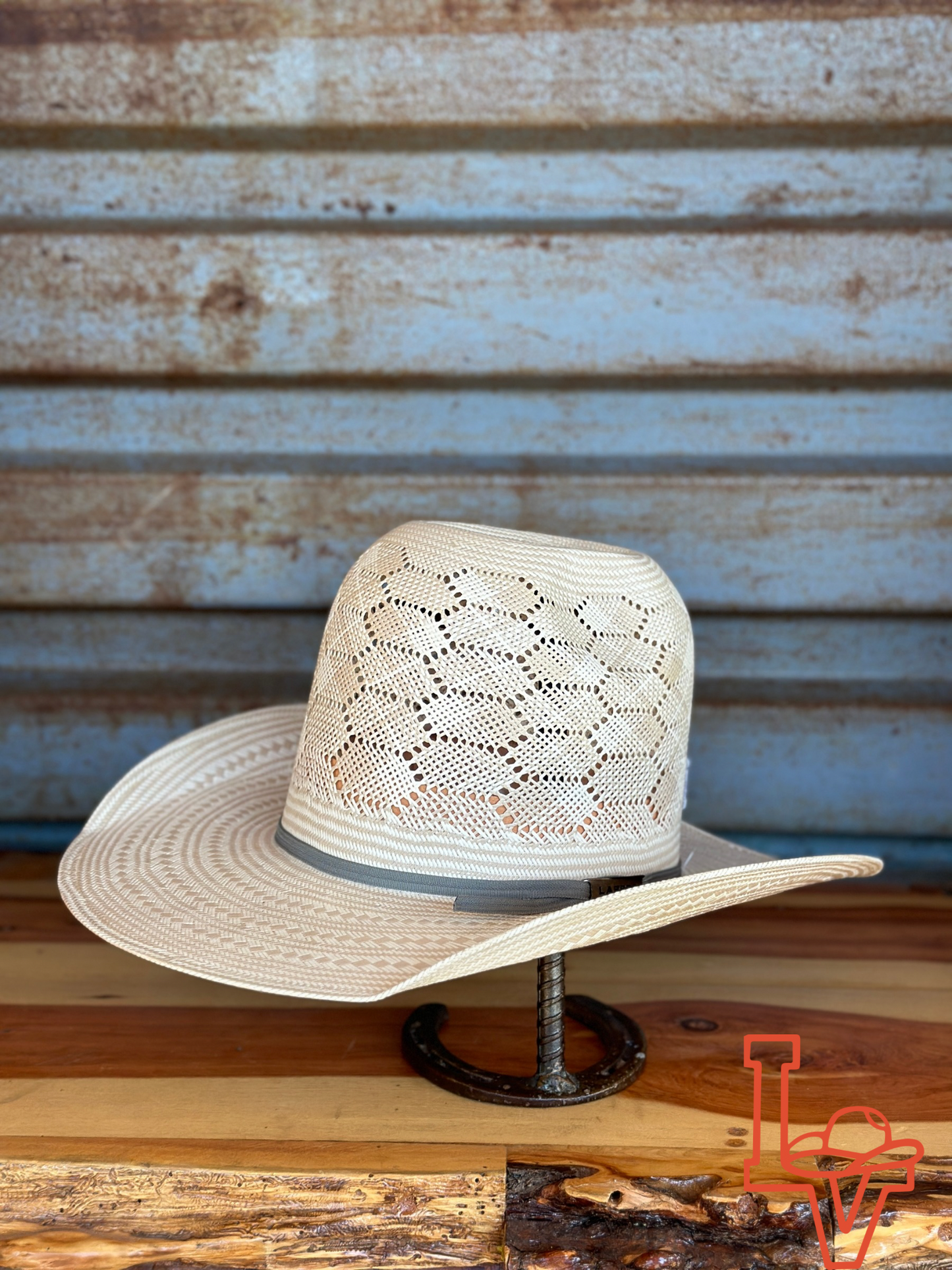 Laredo Straw Hat Tall Crown Honey Comb Tan/White
