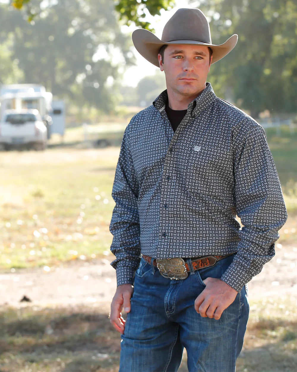Cinch Men's Stretch Classic Fit Long Sleeve Button-Down Western Shirt Black