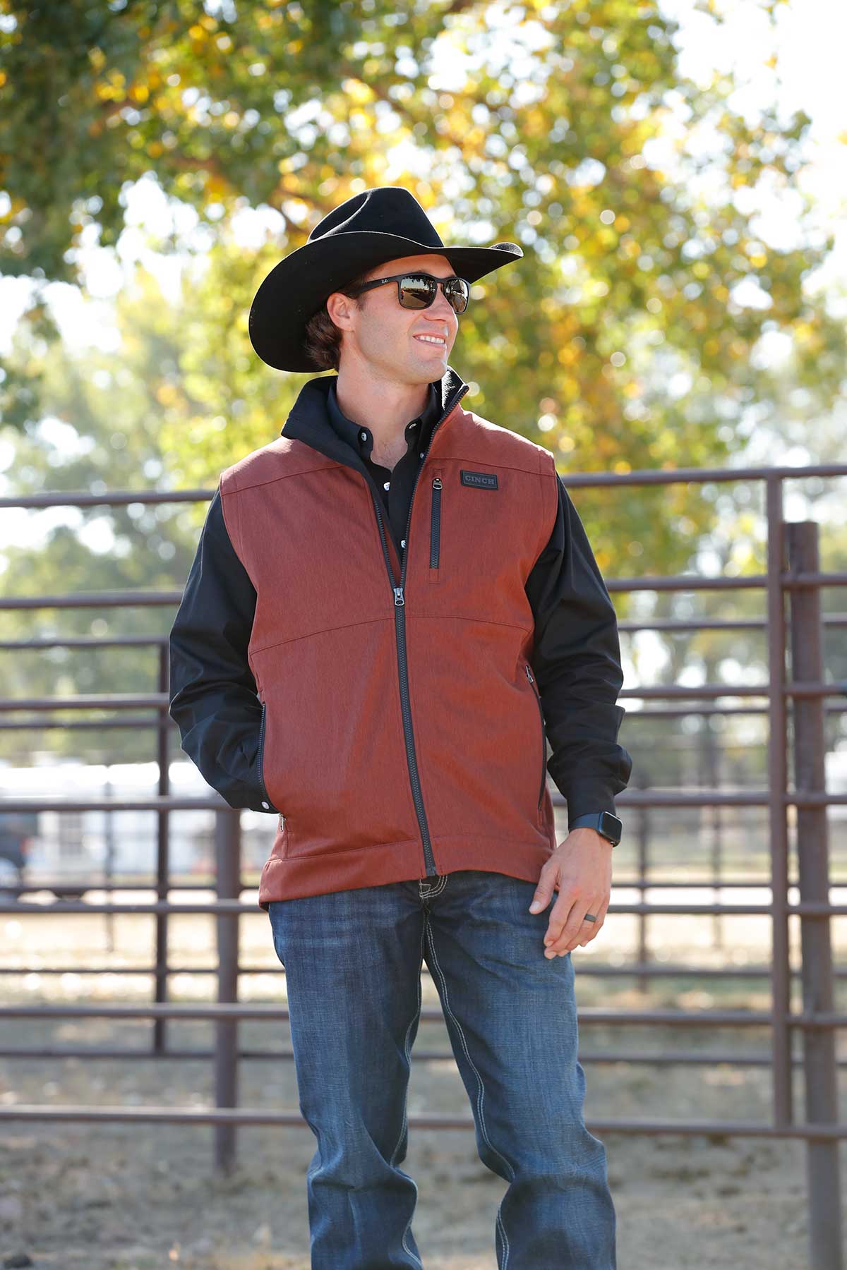 Cinch Men's Bonded Vest Red