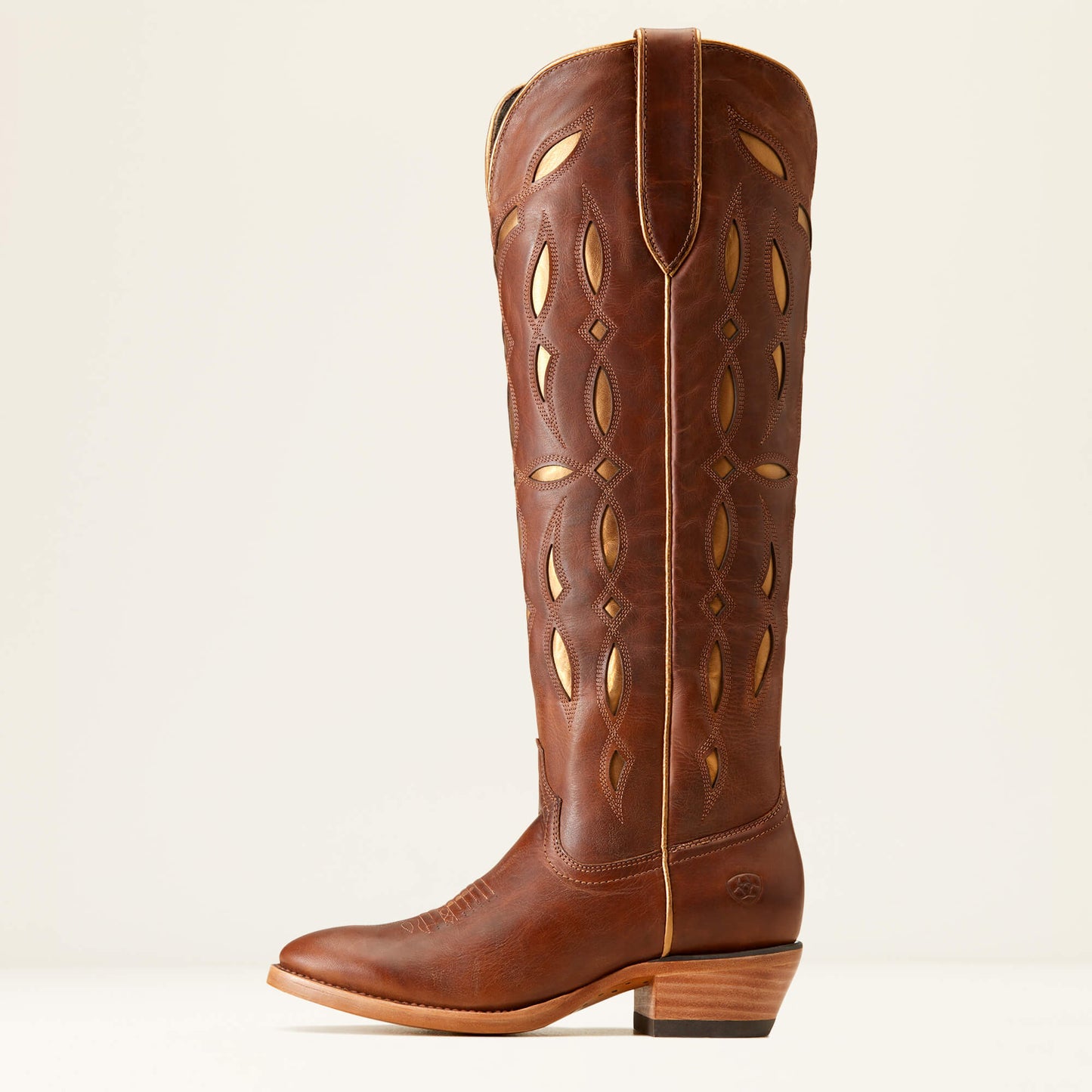 CHIC BROWN