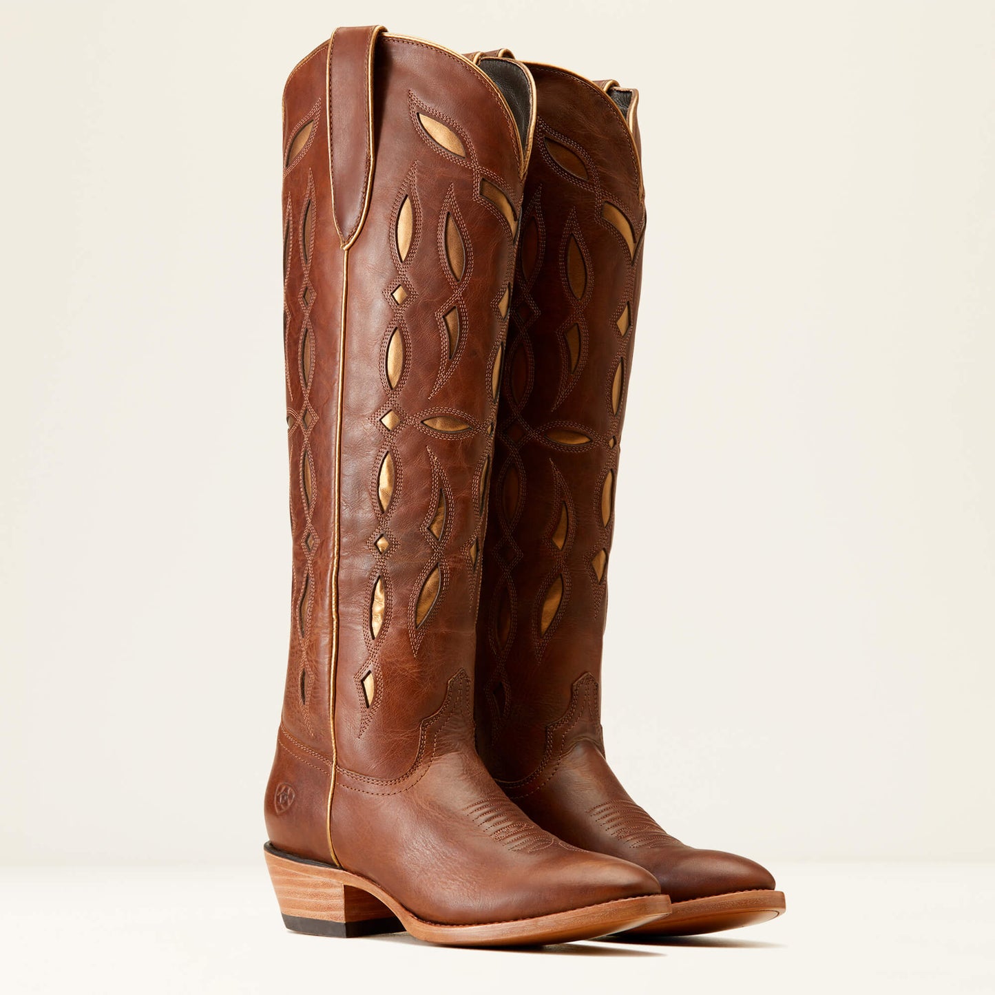 CHIC BROWN