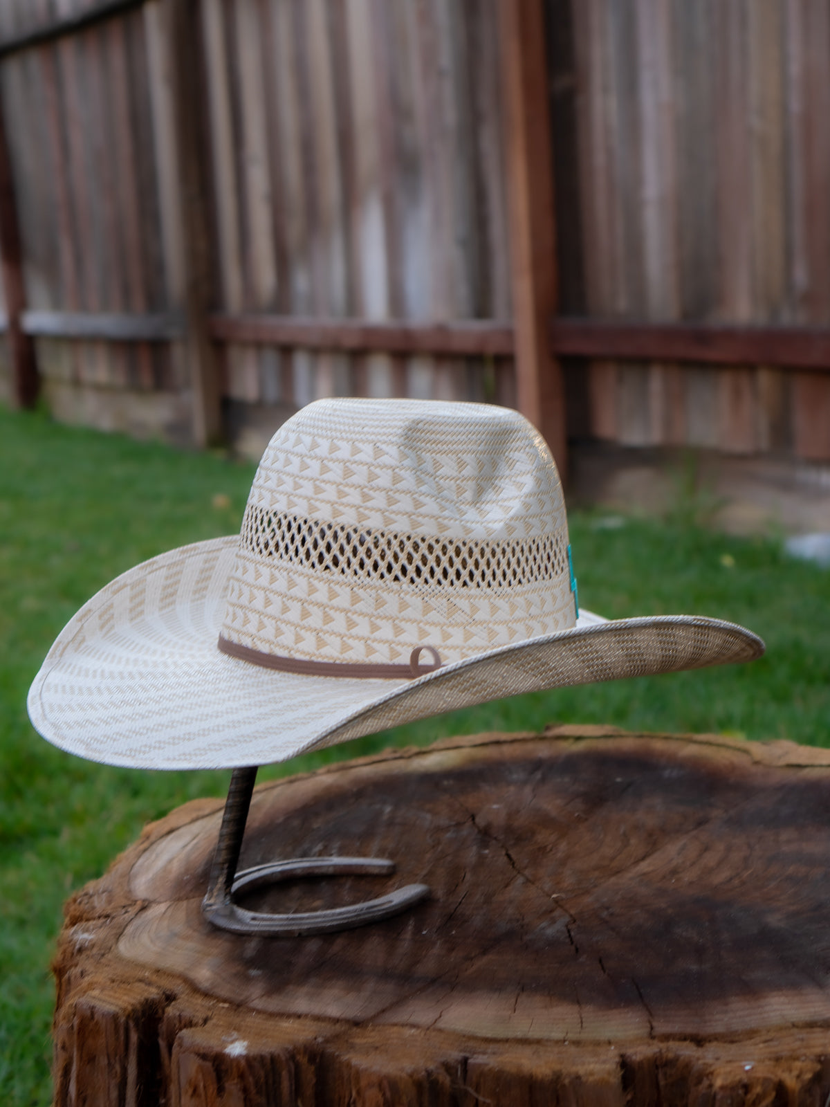 Valtierra Straw Hat Regular Crown El Tres Carreras White Los Vaqueros Western Wear