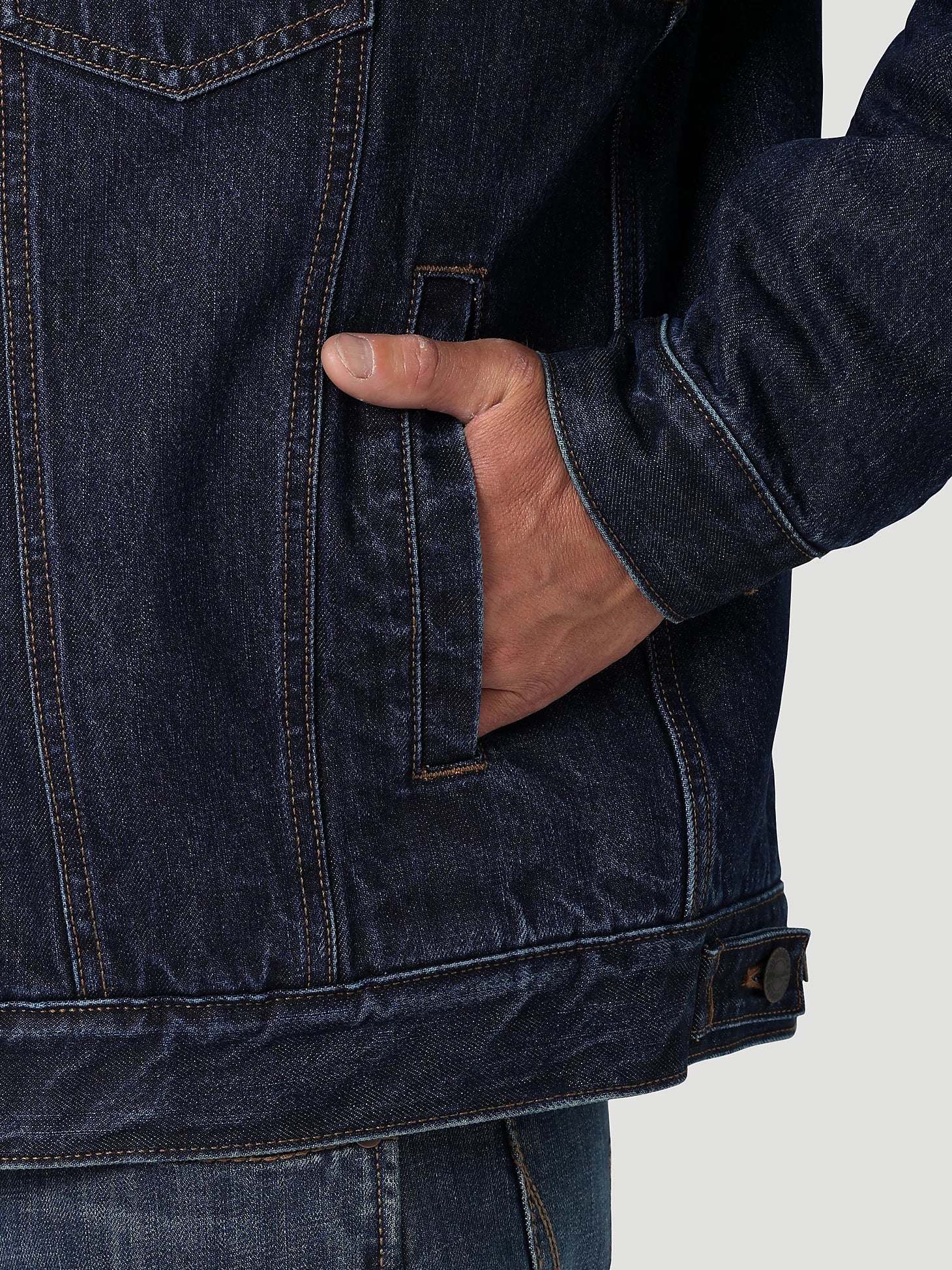 Men's Wrangler® Retro Unlined Denim Jacket in Bella Vista