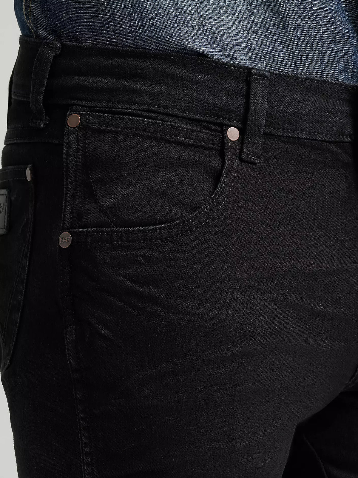 Wrangler® Retro® Men's Slim Straight Jean Blackwell