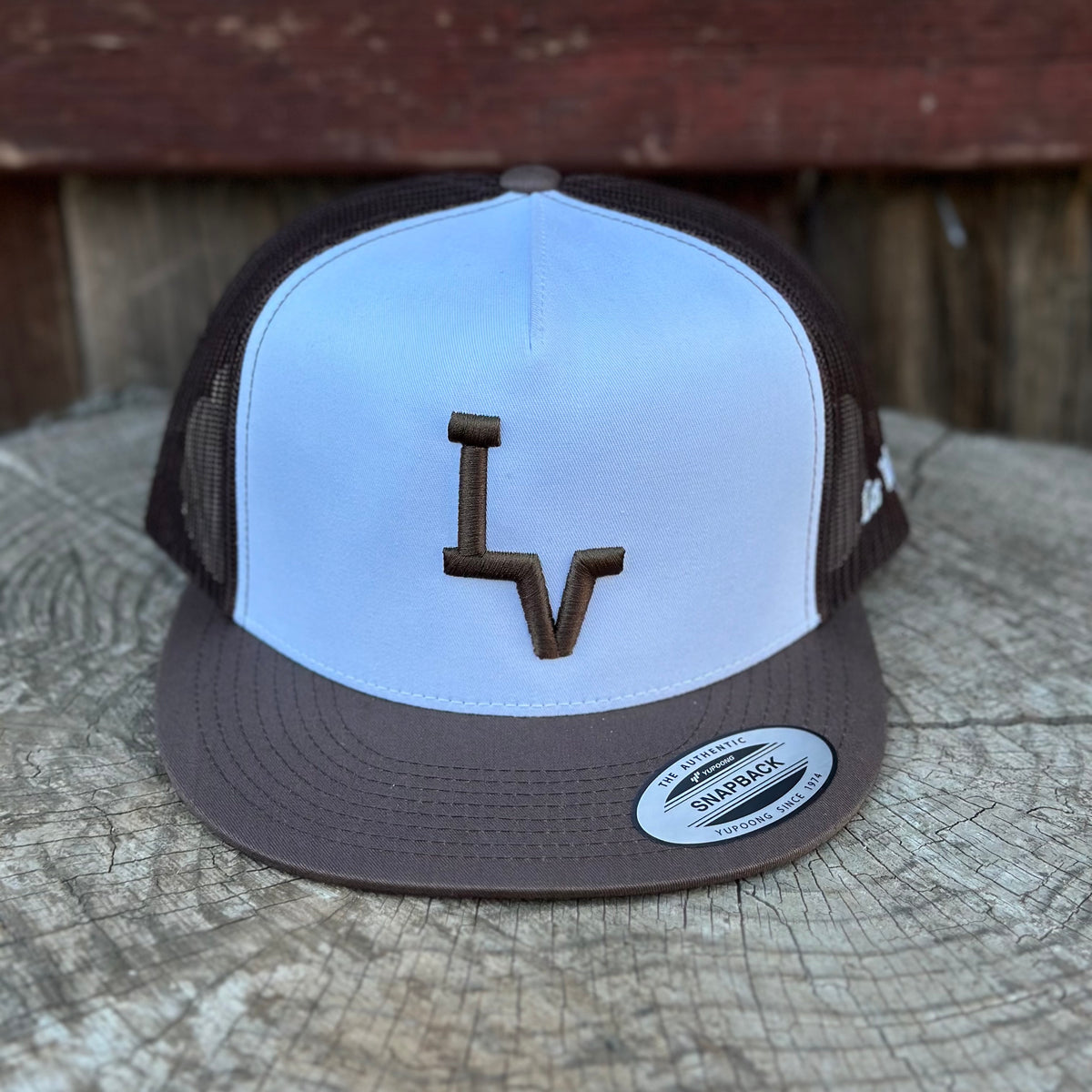 Los Vaqueros LV Logo Snapback Flat Brim White/Brown