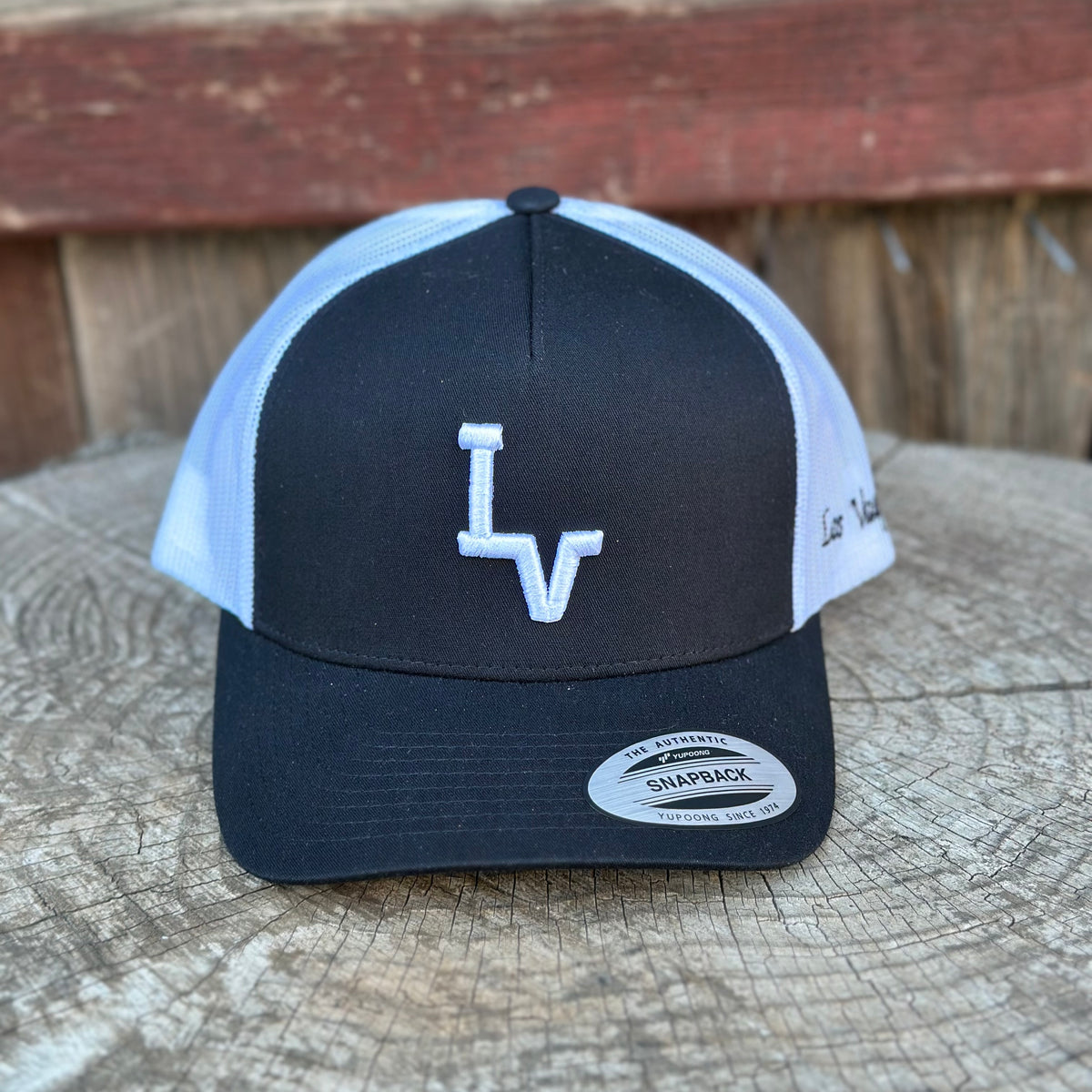 Los Vaqueros LV Logo Curved Brim Snapback Black/White