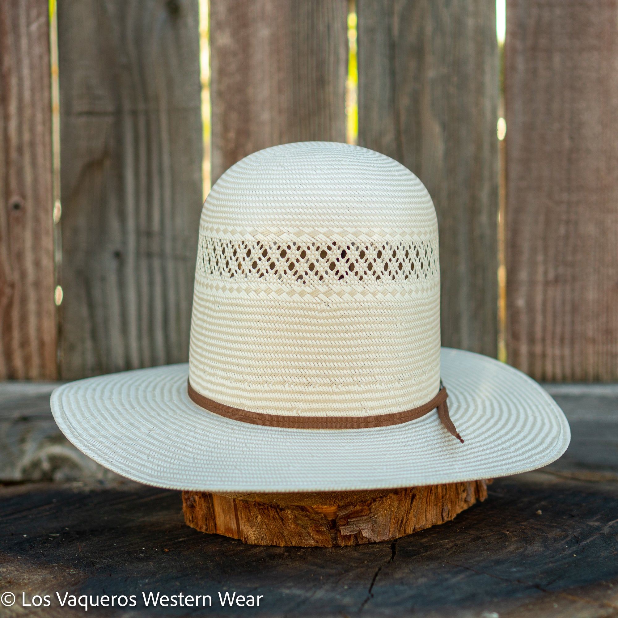 Los vaqueros western wear deals