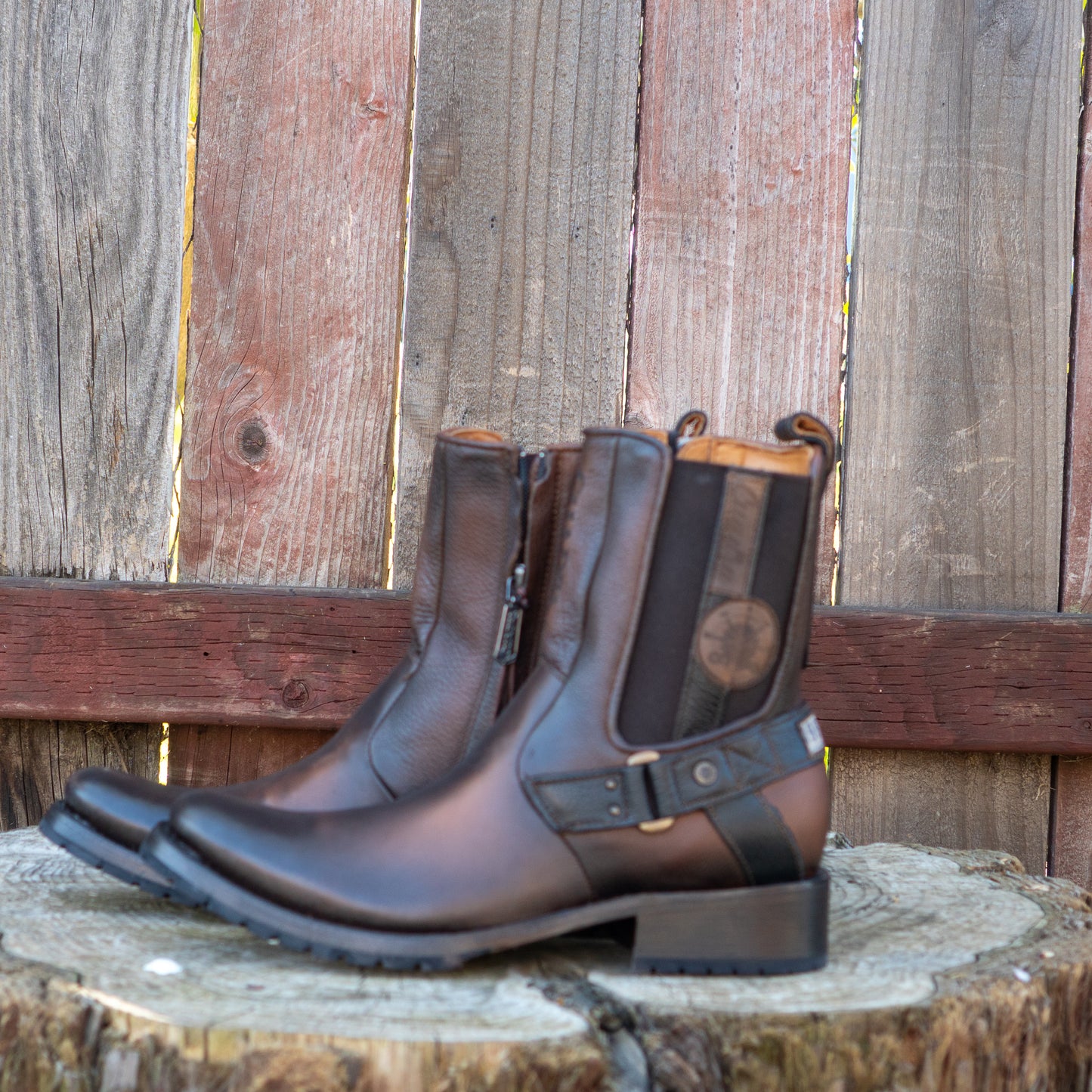 Cuadra Men's Brown Laser Patch Round Toe Urban Western Style Boots