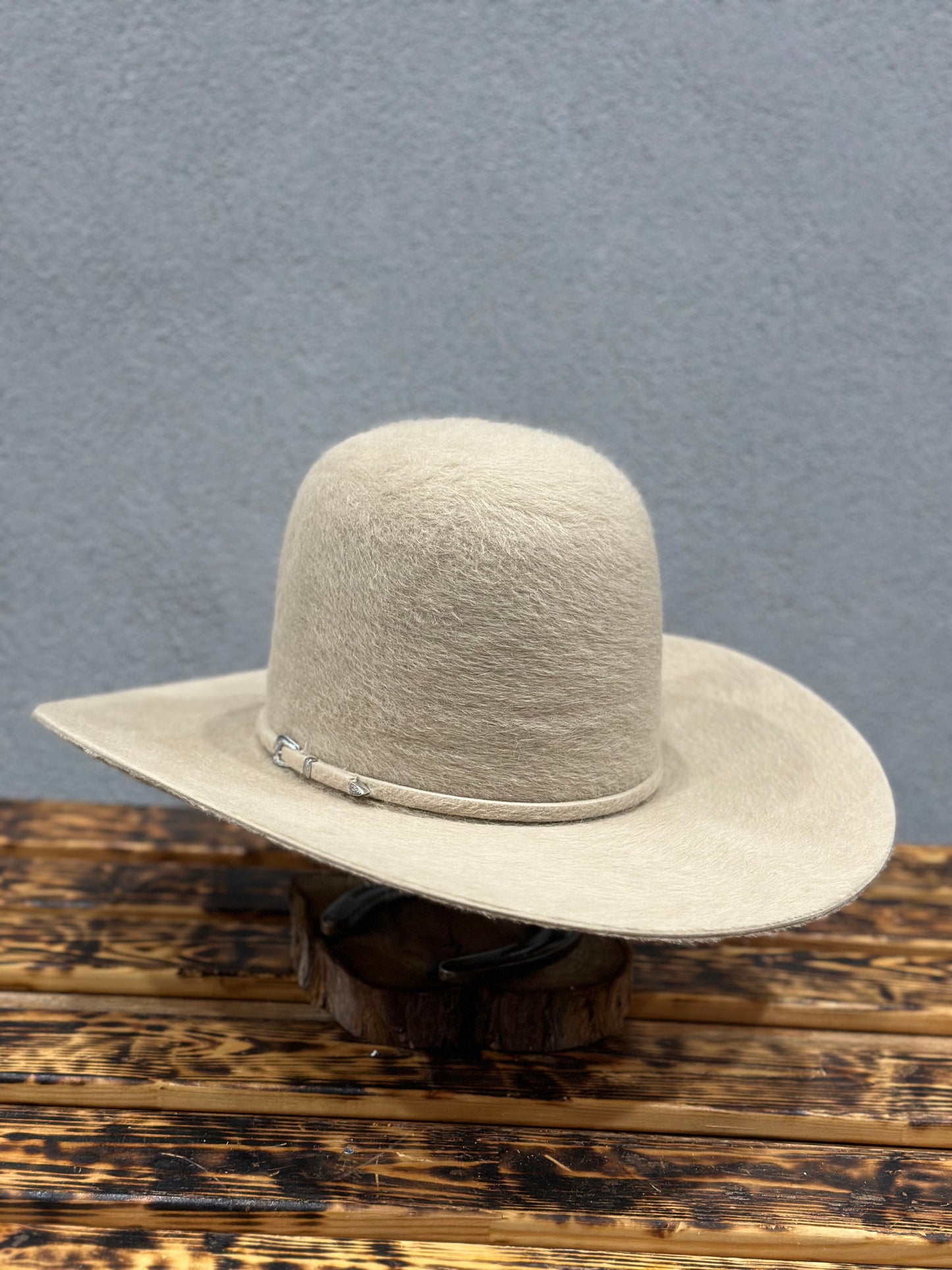 Rodeo King 10X Grizzly Felt Hat Regular Crown Silver Belly