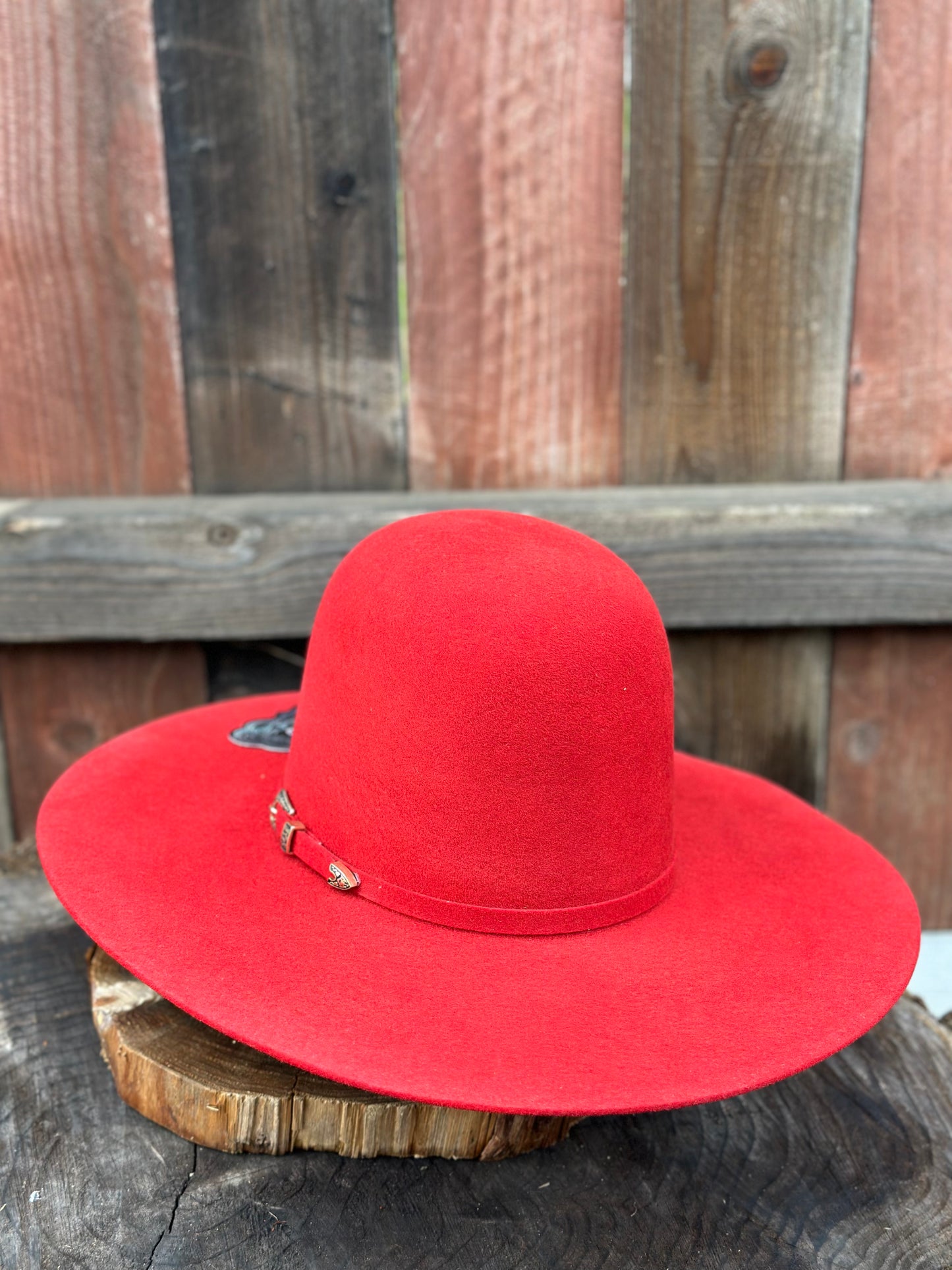 Laredo Wool Felt Hat Open Regular Crown Red Velvet
