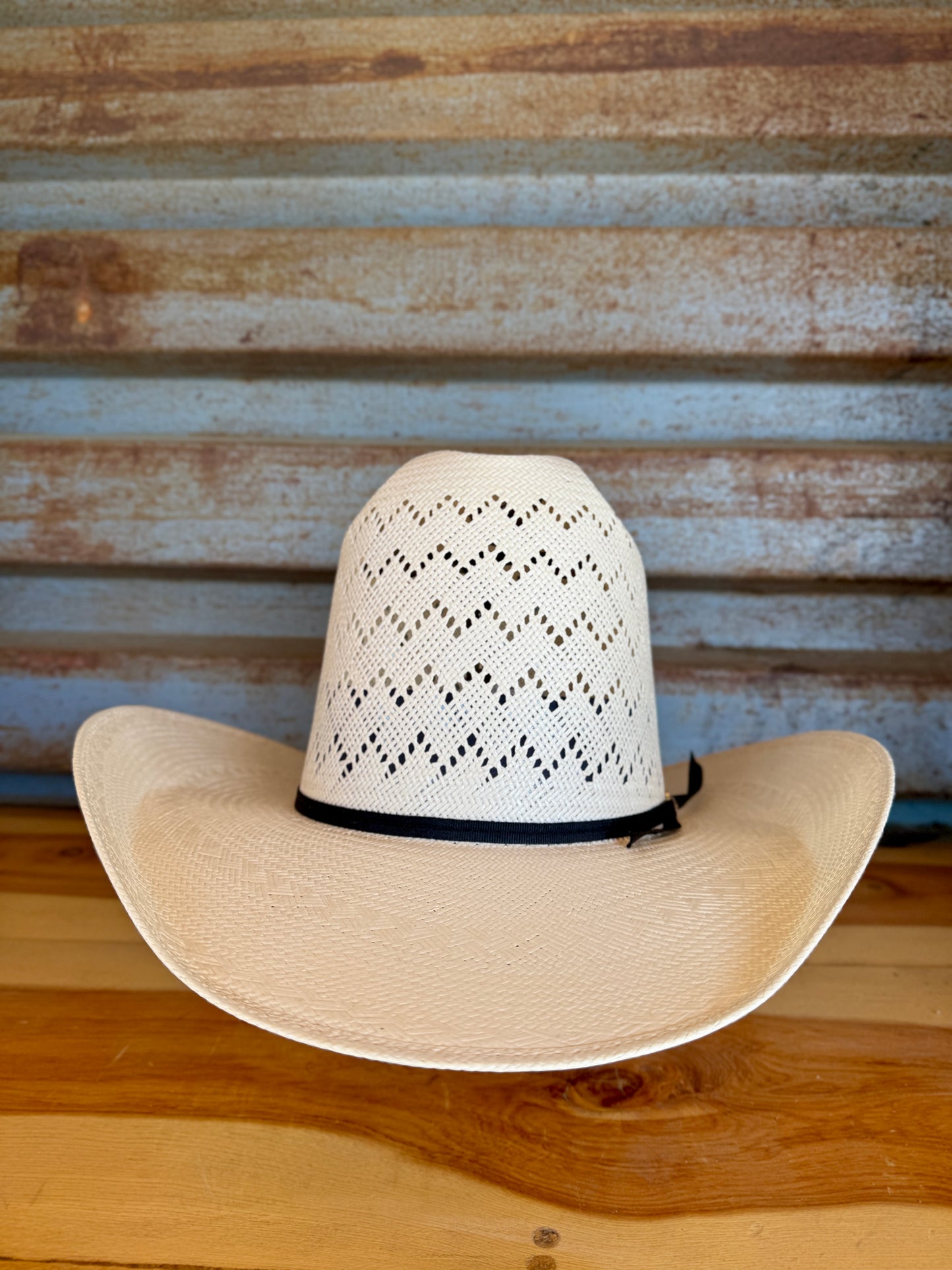 Los Vaqueros Straw Hat Tall Crown Waves White