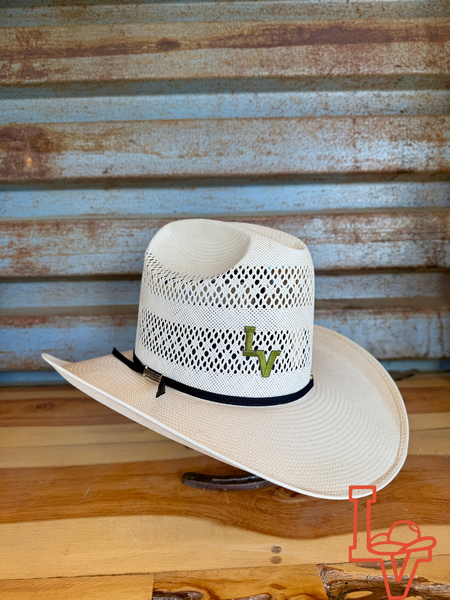 Los Vaqueros Straw Hat Tall Crown Two Rounds White