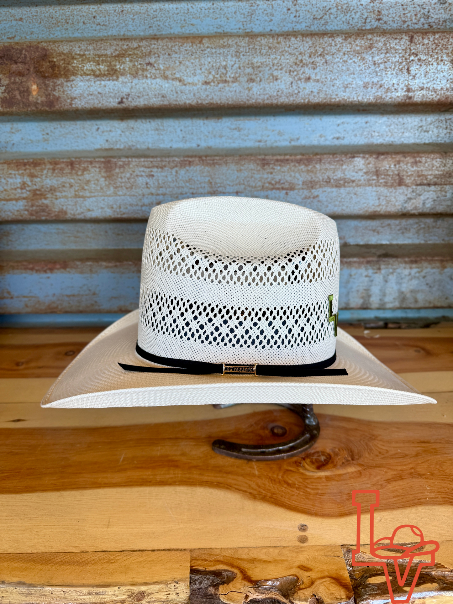 Los Vaqueros Straw Hat Tall Crown Two Rounds White