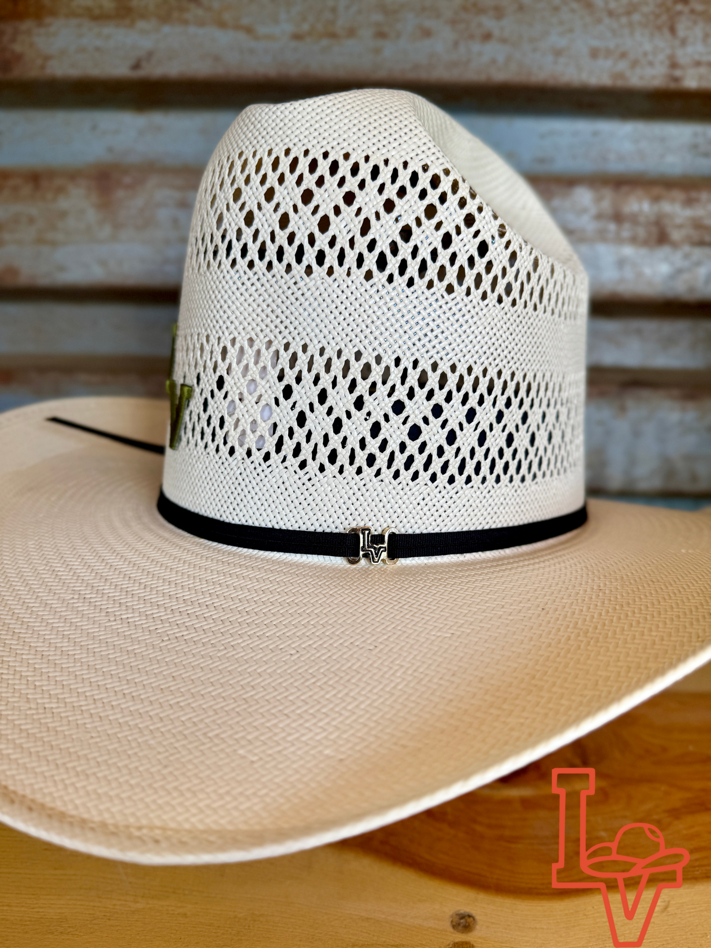 Los Vaqueros Straw Hat Tall Crown Two Rounds White