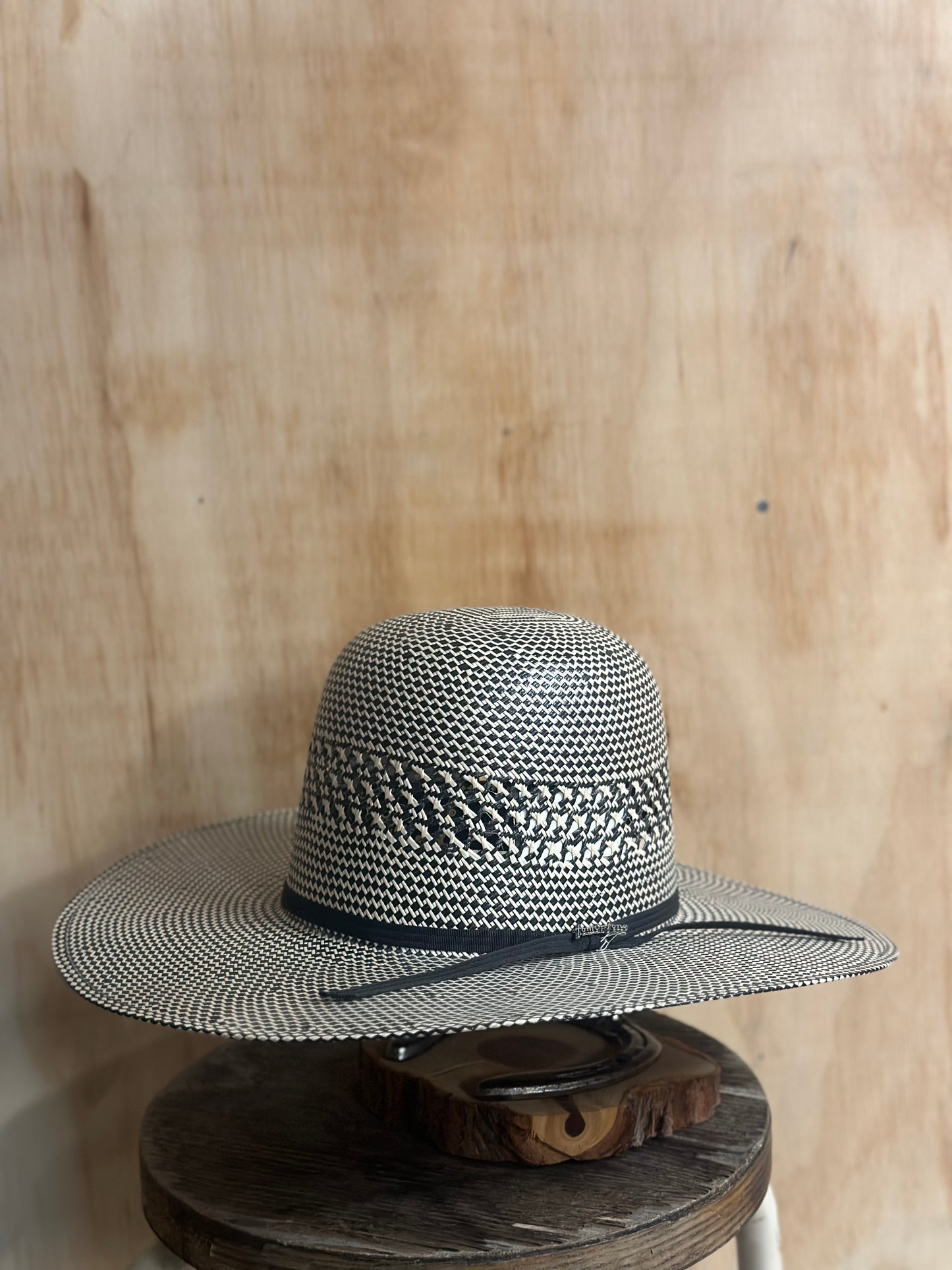 Tombstone Straw Hat Regular Crown Rosario Black White