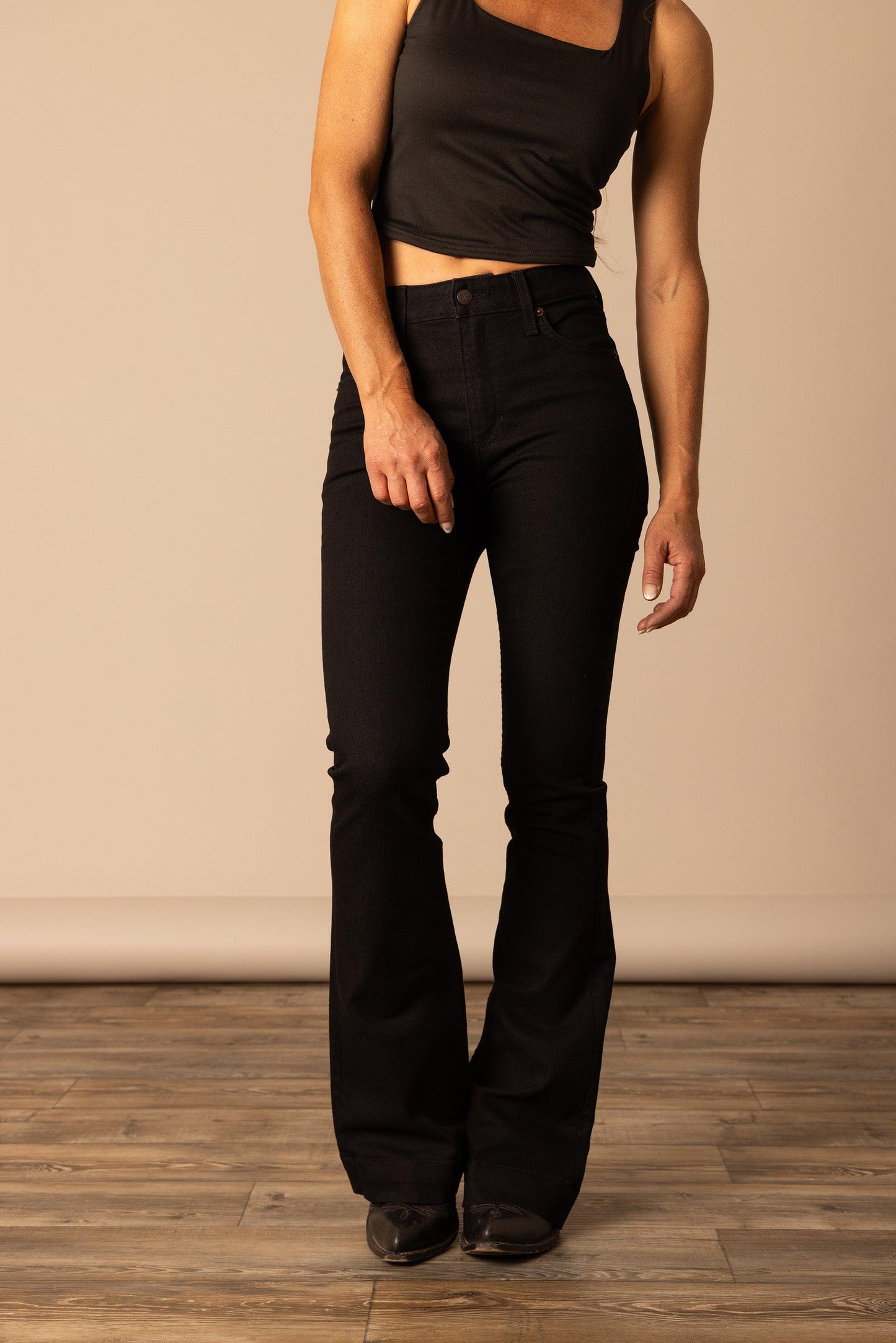 Jennifer-Black-Denim-Womens-6_438c0a6b-cf78-49de-918f-da9bf608e204.jpg