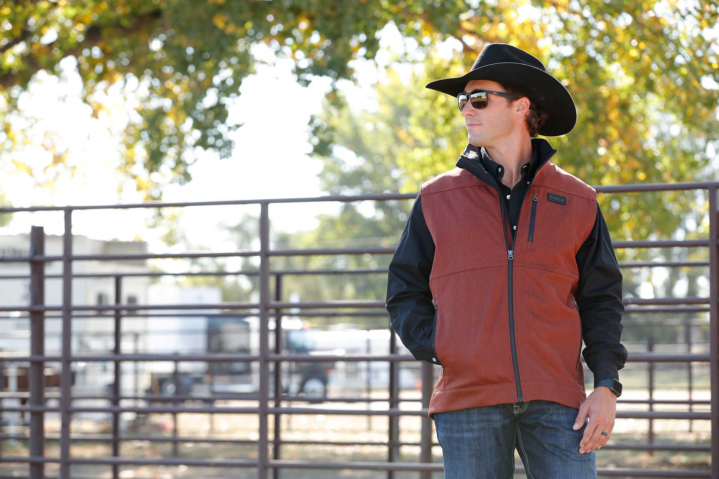 Cinch Men's Bonded Vest Red