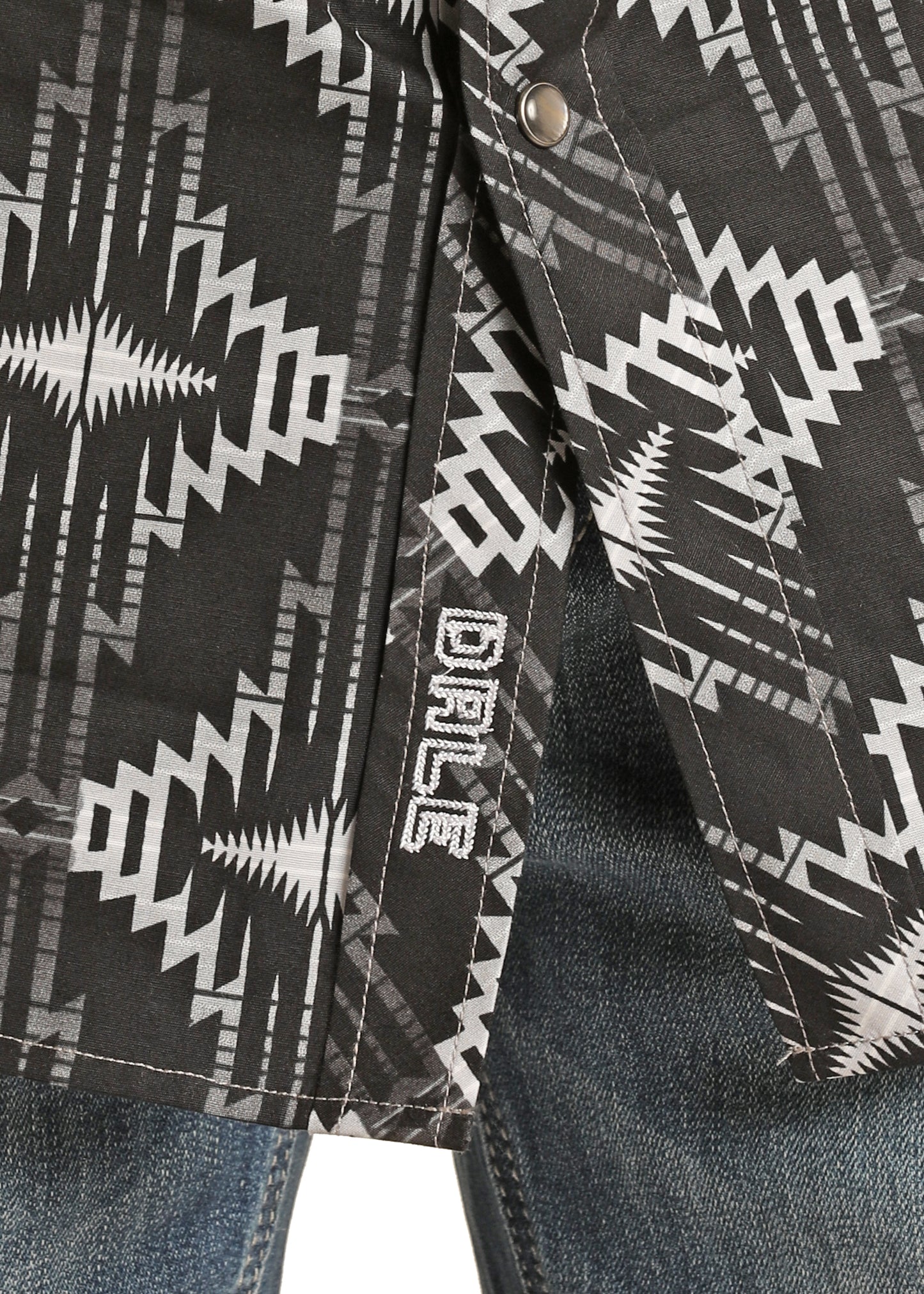 Rock & Roll Denim Men's Modern Fit Dale Brisby Aztec Print Snap Shirt Black