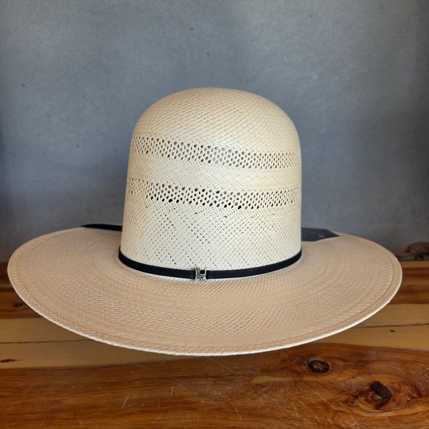 Los Vaqueros Straw Hat Open Tall Crown Two Rounds White