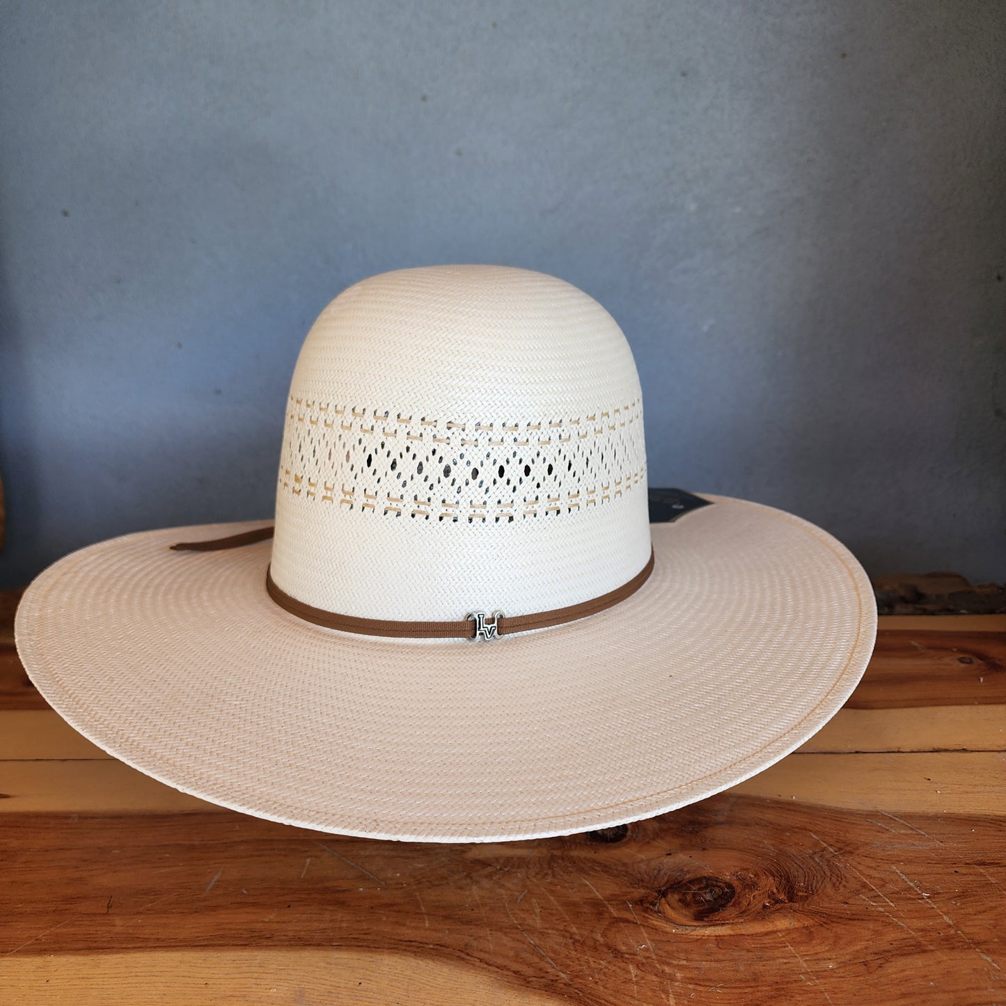 Los Vaqueros Straw Hat Open Regular Crown Short Horn White