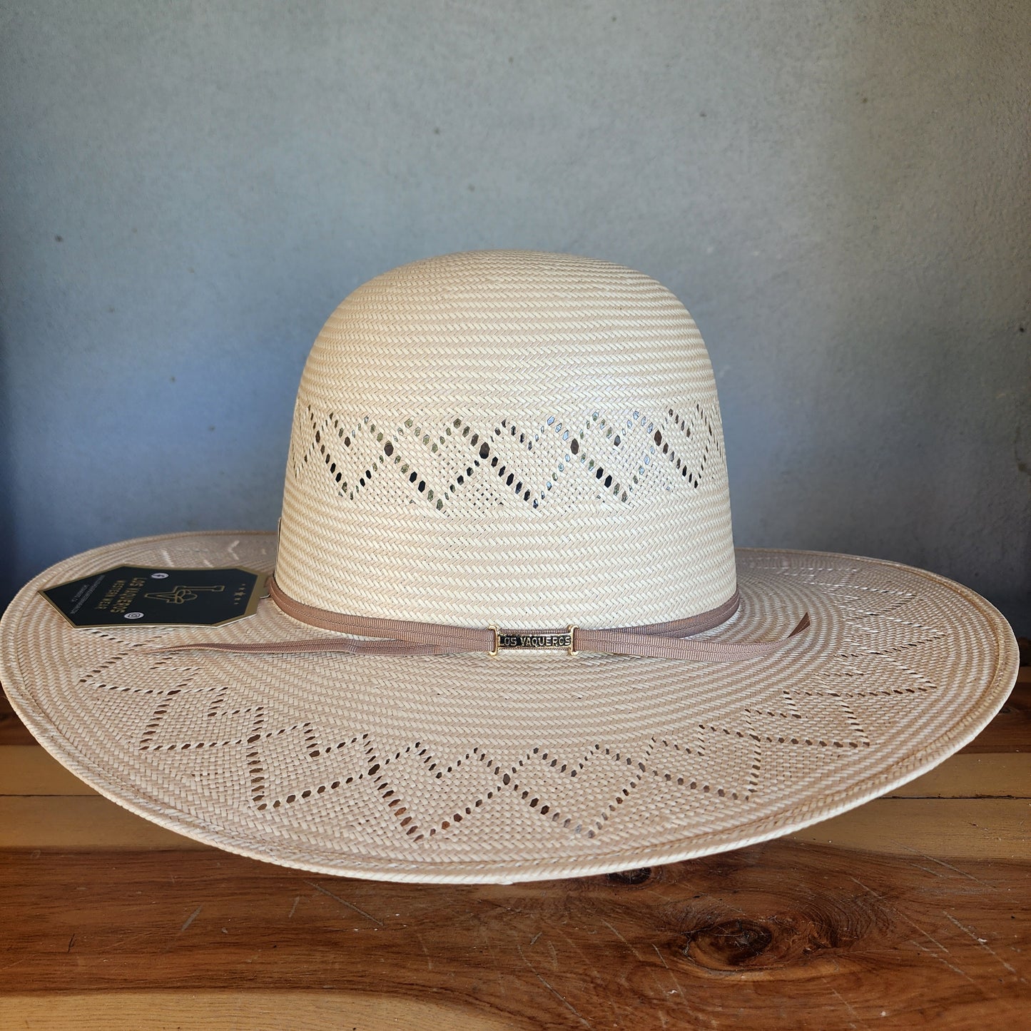 Los Vaqueros Straw Hat Open Regular Crown Hearts Tan White