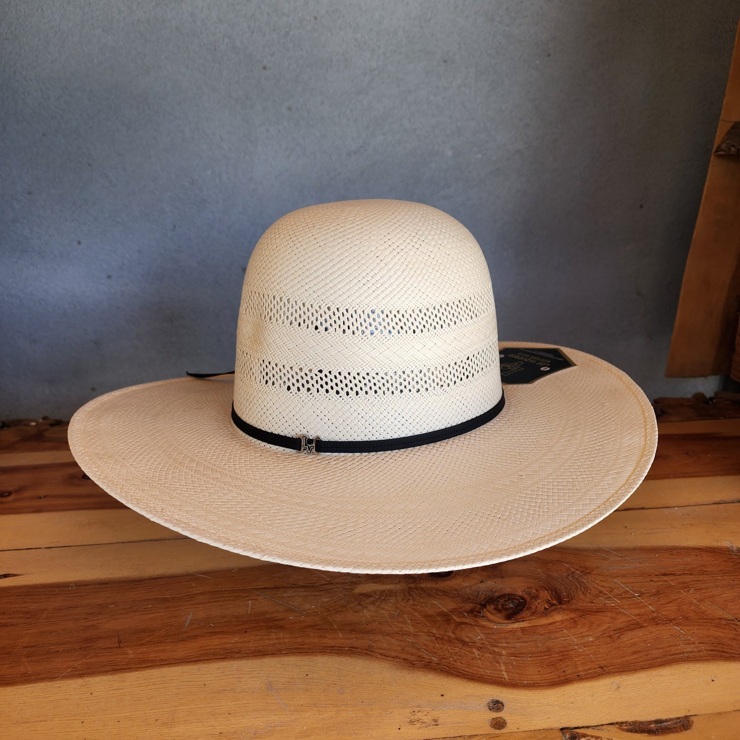 Los Vaqueros Straw Hat Open Regular Crown Two Rounds White
