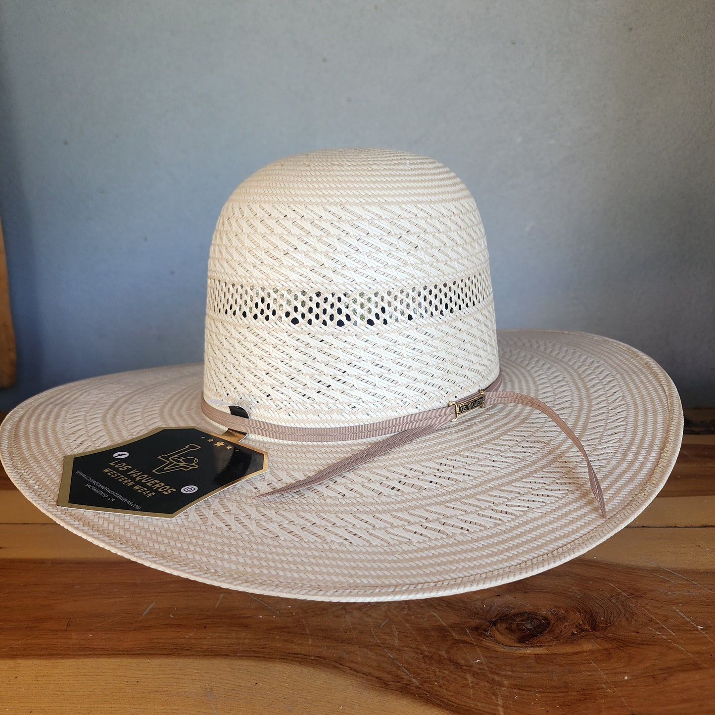 Los Vaqueros Straw Hat Open Regular Crown Basket Weave Tan White