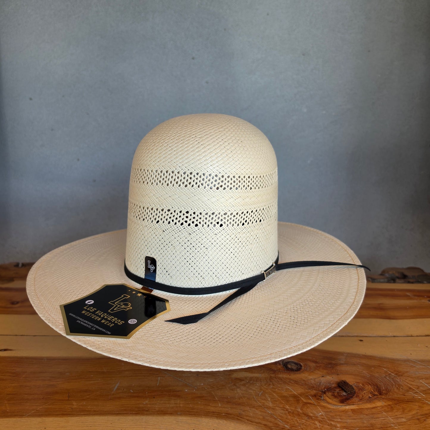 Los Vaqueros Straw Hat Open Tall Crown Two Rounds White