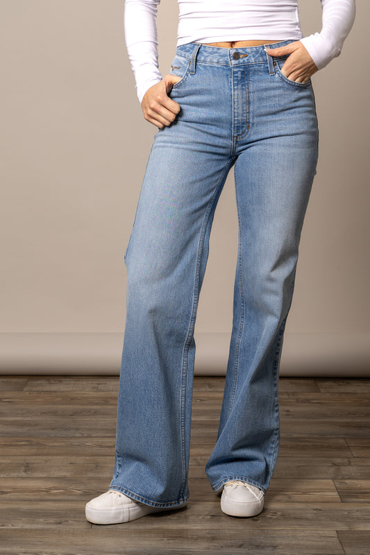 Kimes Ranch Women's Zoey Jeans In Light Wash